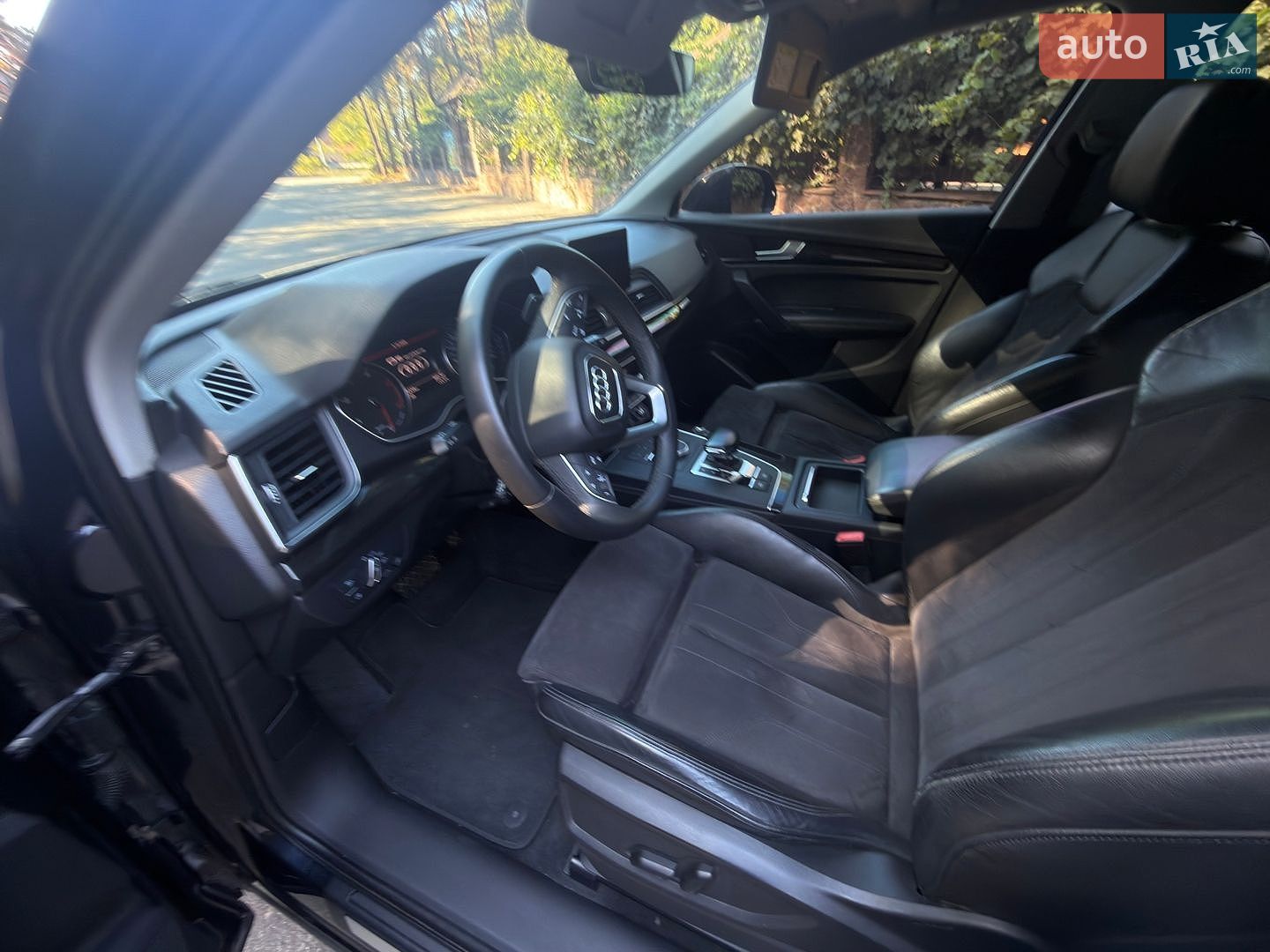 Audi Q5 2018 VIN WAUZZZFY6J2225301 фото оголошення 51 з 53