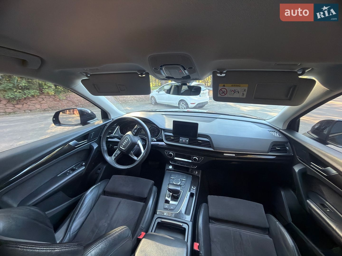 Audi Q5 2018 VIN WAUZZZFY6J2225301 фото оголошення 46 з 53