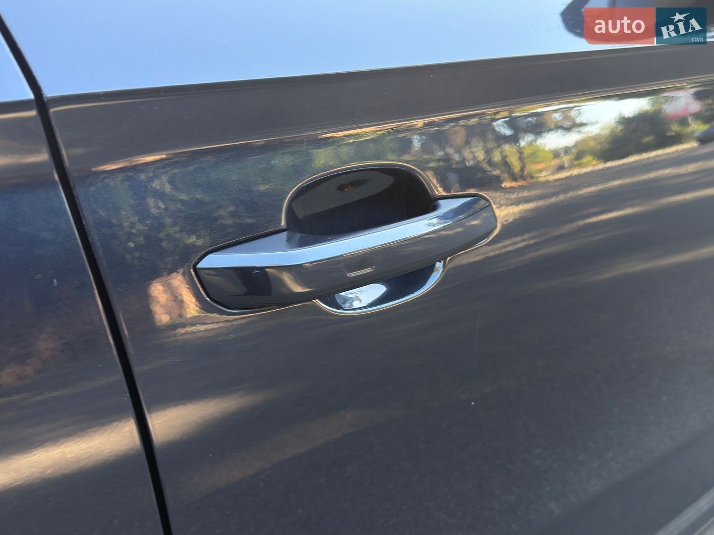 Audi Q5 2018 VIN WAUZZZFY6J2225301 фото оголошення 20 з 53