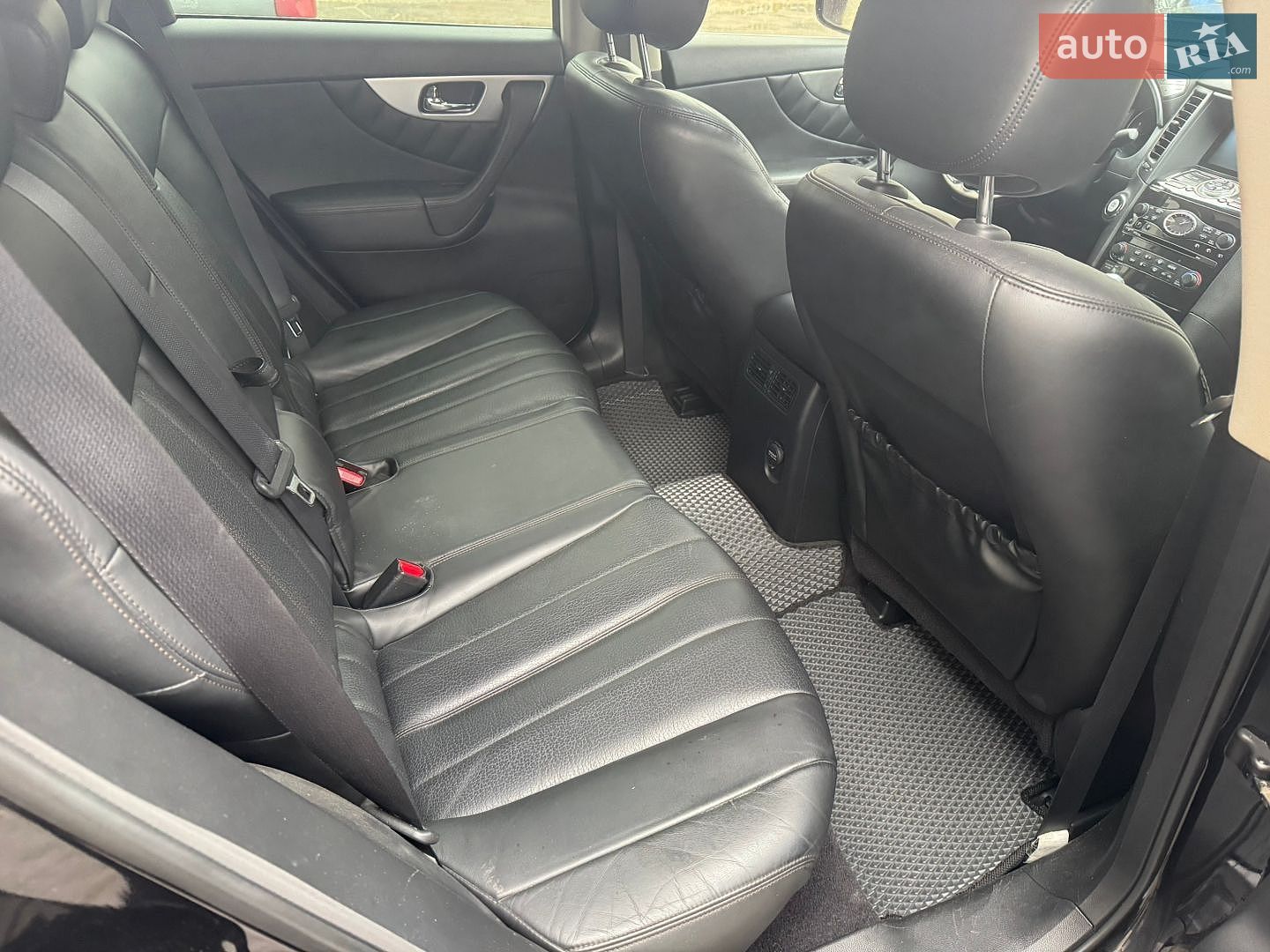 Infiniti QX70 2013 VIN JN8CS1MW8EM411873 фото оголошення 16 з 27