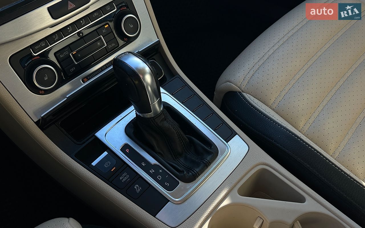 Volkswagen CC / Passat CC 2011 VIN WVWHP7AN6CE513312 фото оголошення 16 з 26