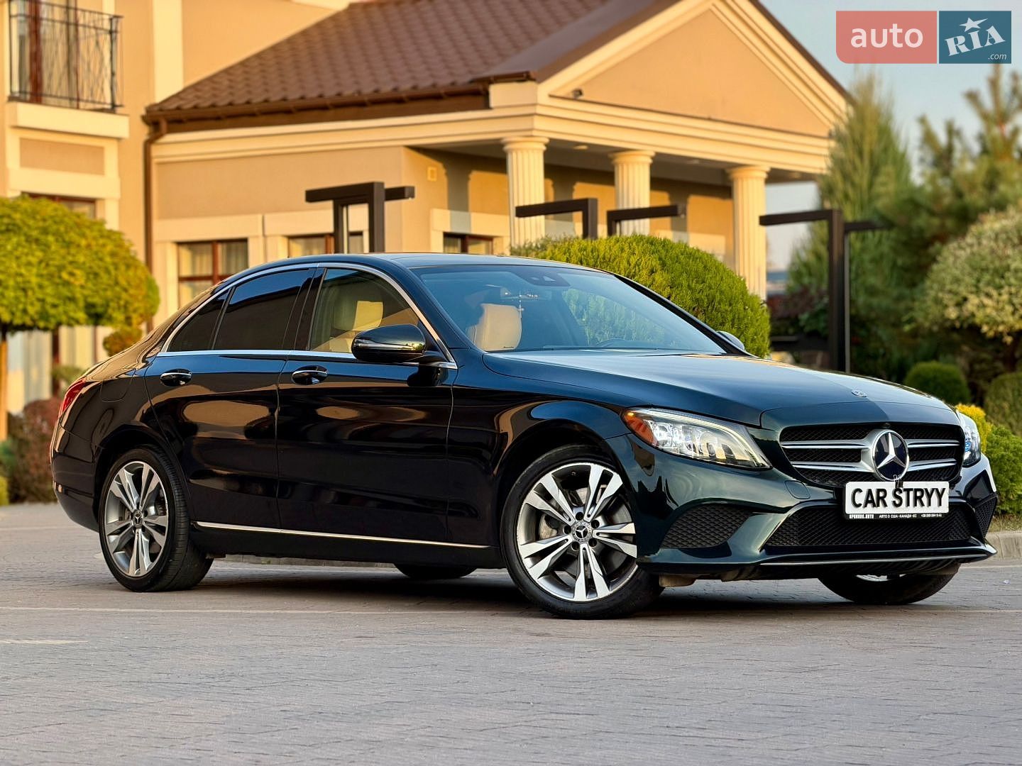 Mercedes-Benz C-Class 2019 VIN 55SWF8EB7KU314300 фото оголошення 14 з 55