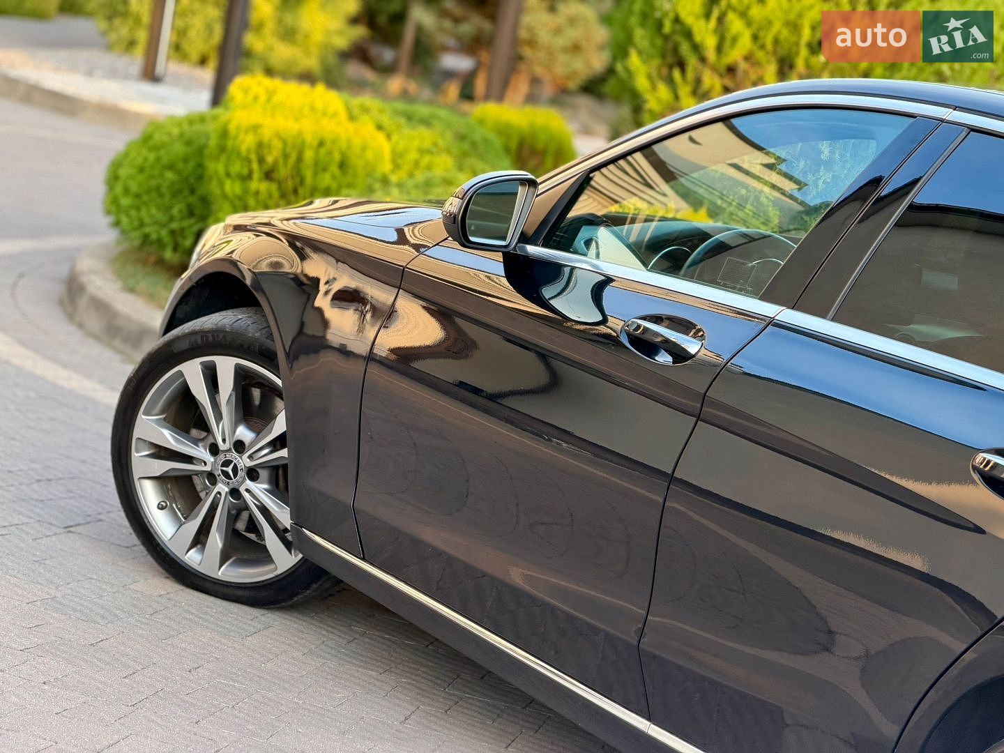 Mercedes-Benz C-Class 2019 VIN 55SWF8EB7KU314300 фото оголошення 19 з 55