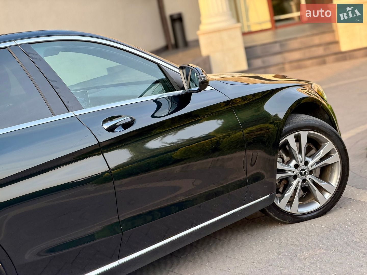 Mercedes-Benz C-Class 2019 VIN 55SWF8EB7KU314300 фото оголошення 26 з 55