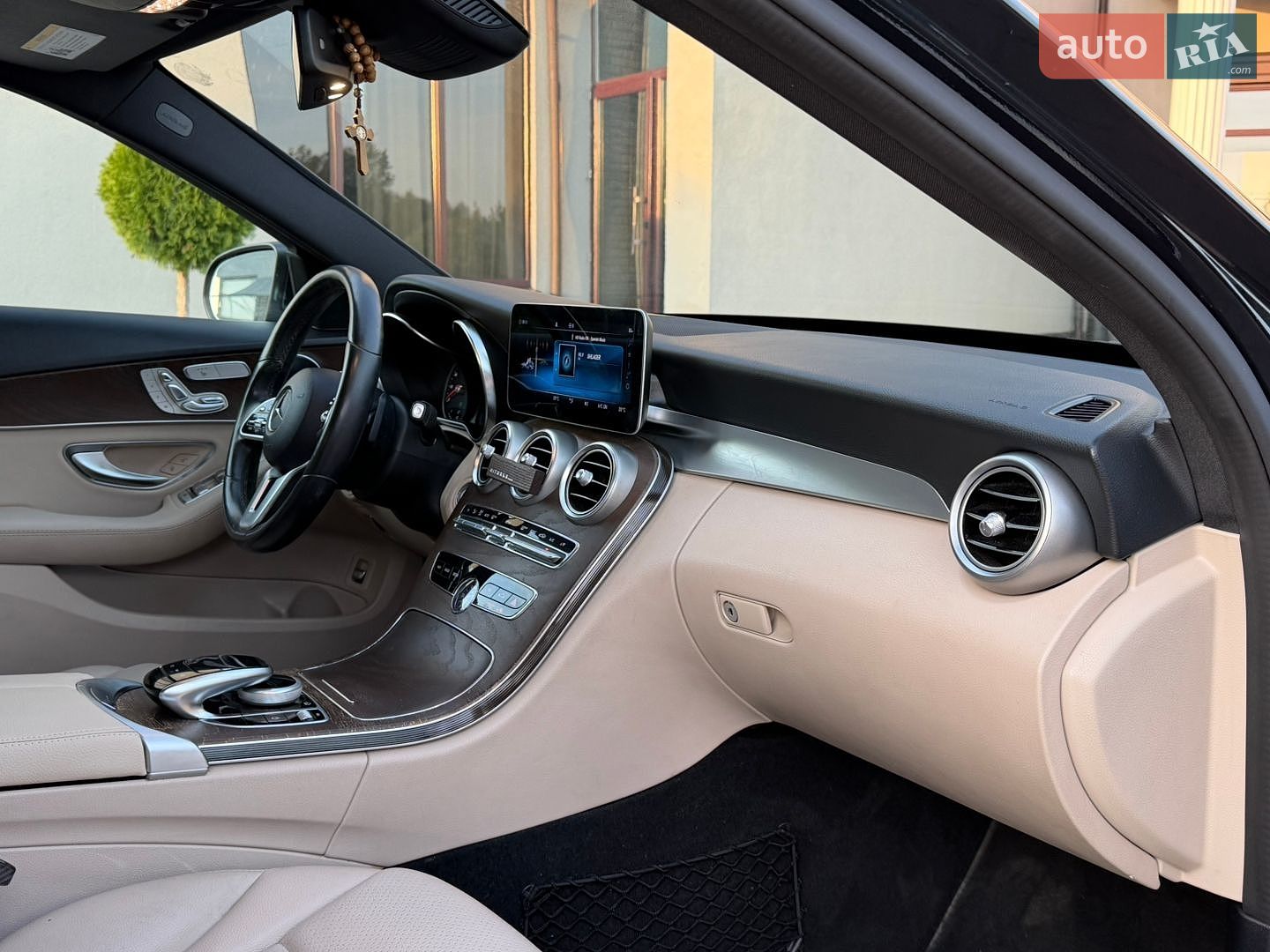Mercedes-Benz C-Class 2019 VIN 55SWF8EB7KU314300 фото оголошення 32 з 55