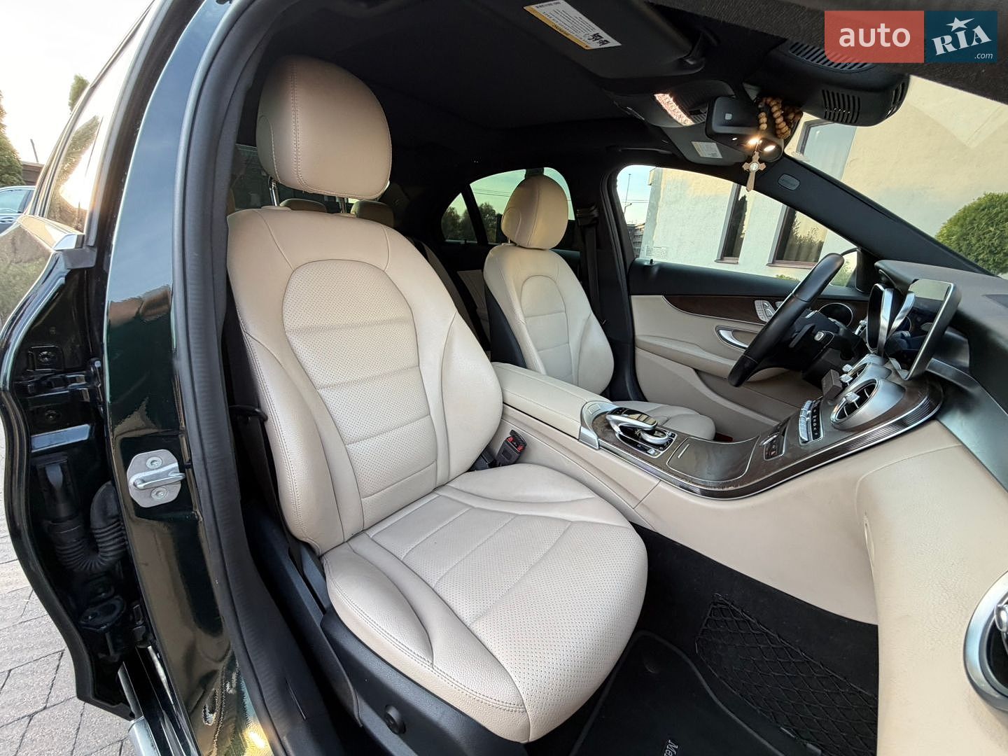Mercedes-Benz C-Class 2019 VIN 55SWF8EB7KU314300 фото оголошення 28 з 55