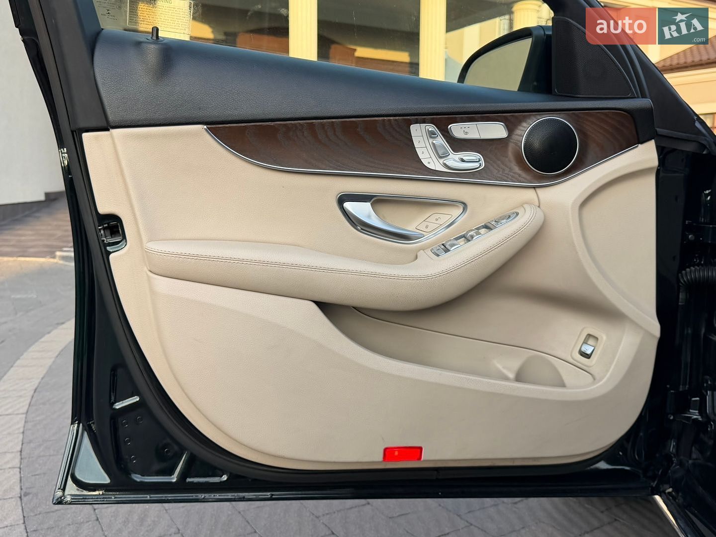 Mercedes-Benz C-Class 2019 VIN 55SWF8EB7KU314300 фото оголошення 44 з 55