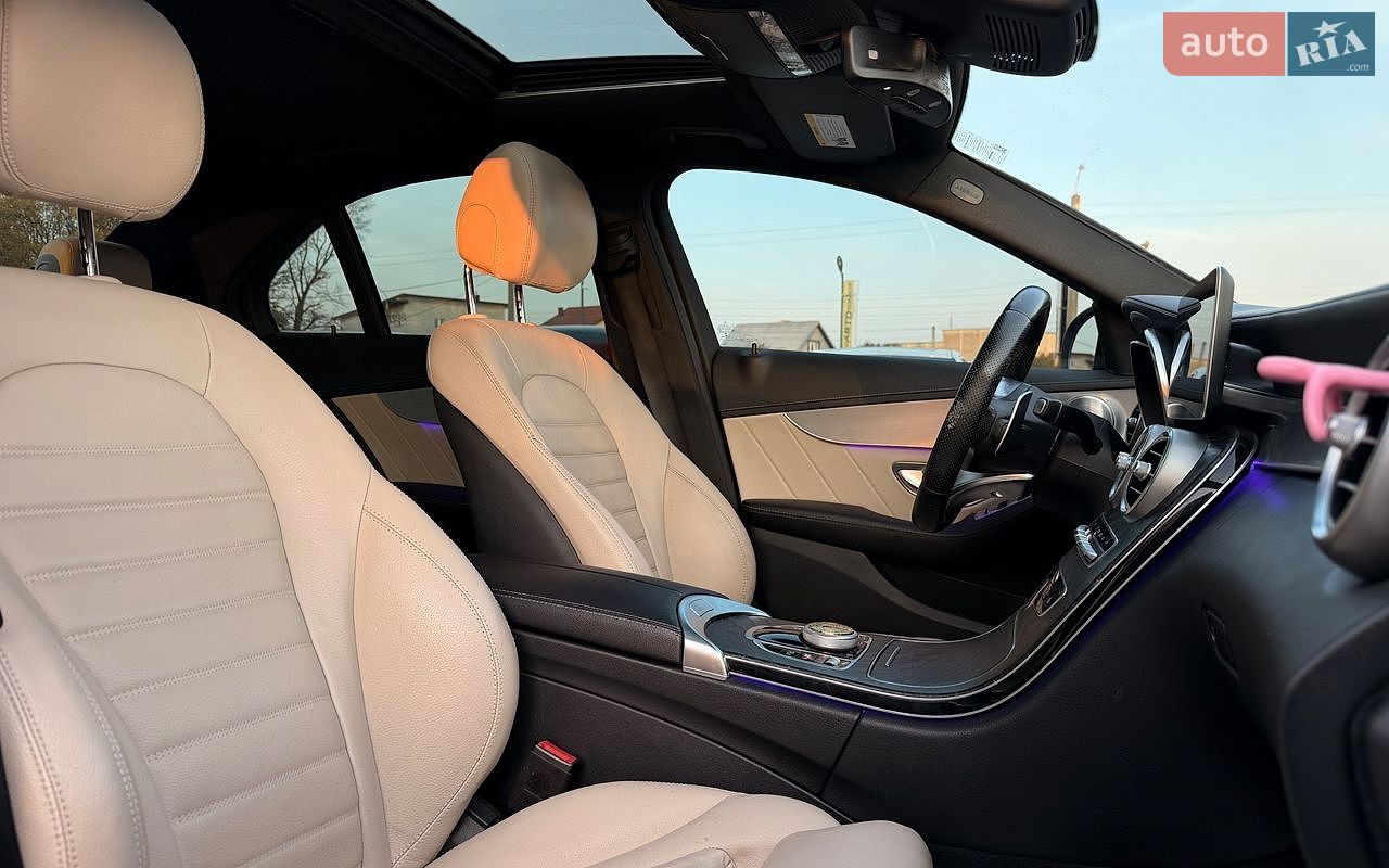 Mercedes-Benz C-Class 2019 VIN 55SWF6EB0LU330327 фото оголошення 24 з 32