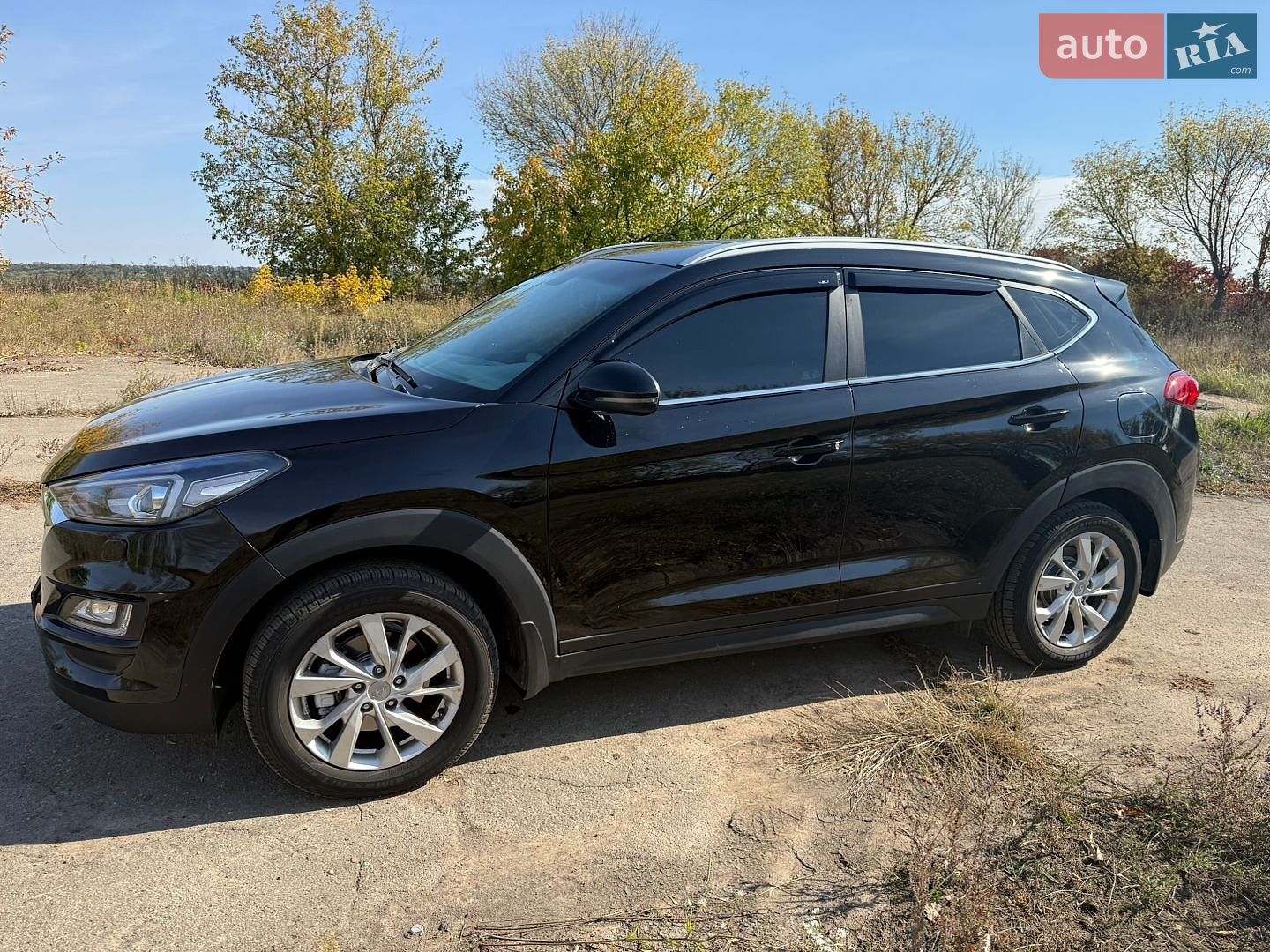 HYUNDAI TUCSON 2019 VIN TMAJ3813BLJ939207 фото оголошення 2 з 22