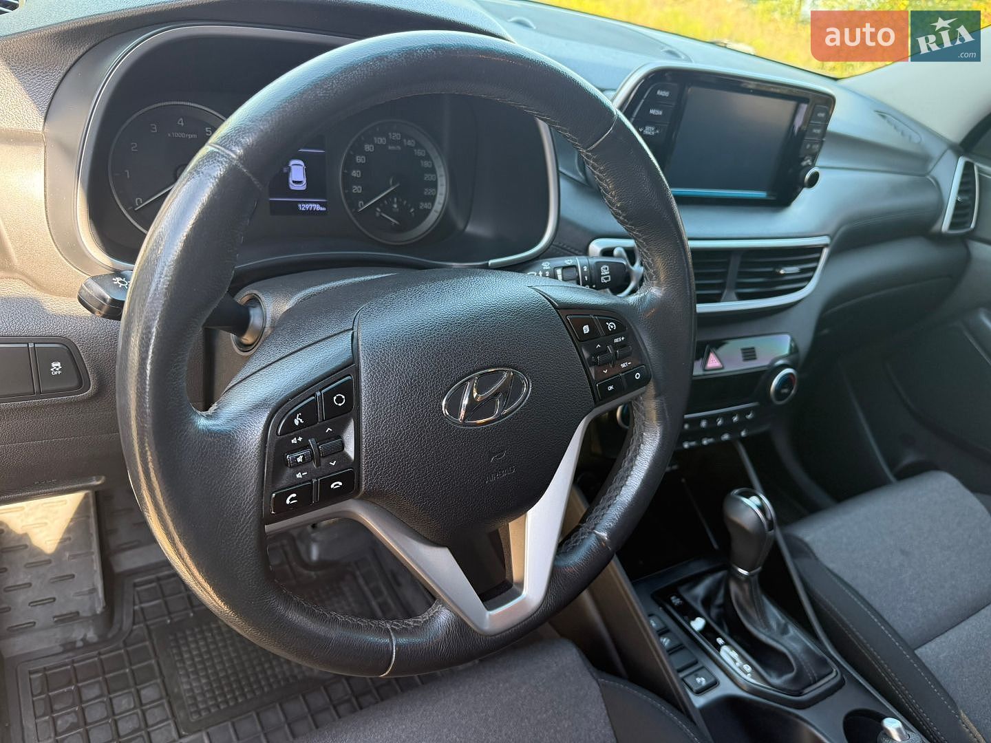 HYUNDAI TUCSON 2019 VIN TMAJ3813BLJ939207 фото оголошення 13 з 22