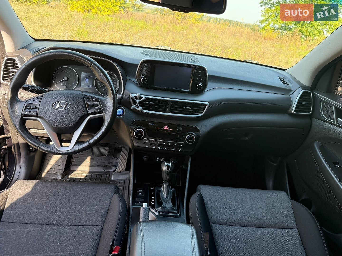 HYUNDAI TUCSON 2019 VIN TMAJ3813BLJ939207 фото оголошення 14 з 22