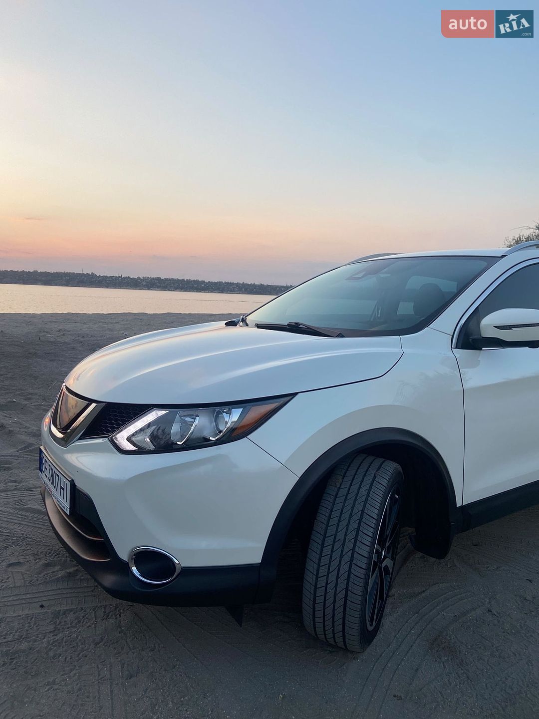 Nissan Rogue Sport 2019 VIN JN1BJ1CP4KW229448 фото оголошення 4 з 39