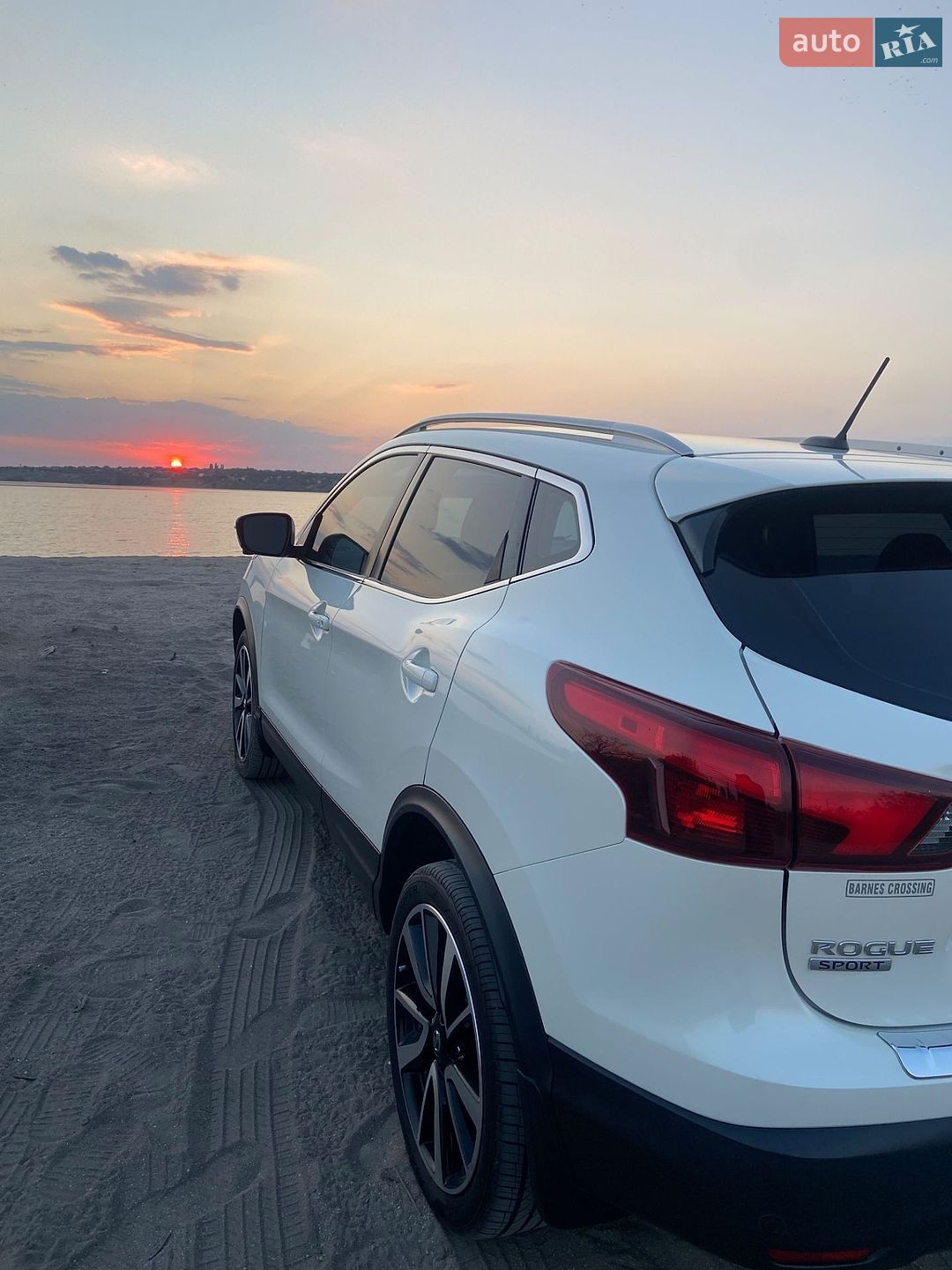 Nissan Rogue Sport 2019 VIN JN1BJ1CP4KW229448 фото оголошення 8 з 39