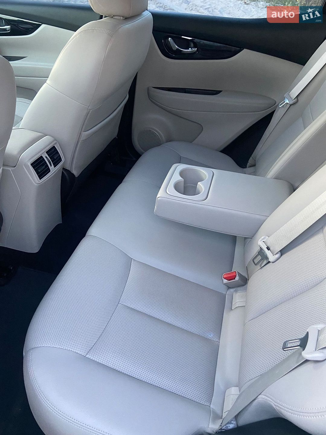 Nissan Rogue Sport 2019 VIN JN1BJ1CP4KW229448 фото оголошення 35 з 39