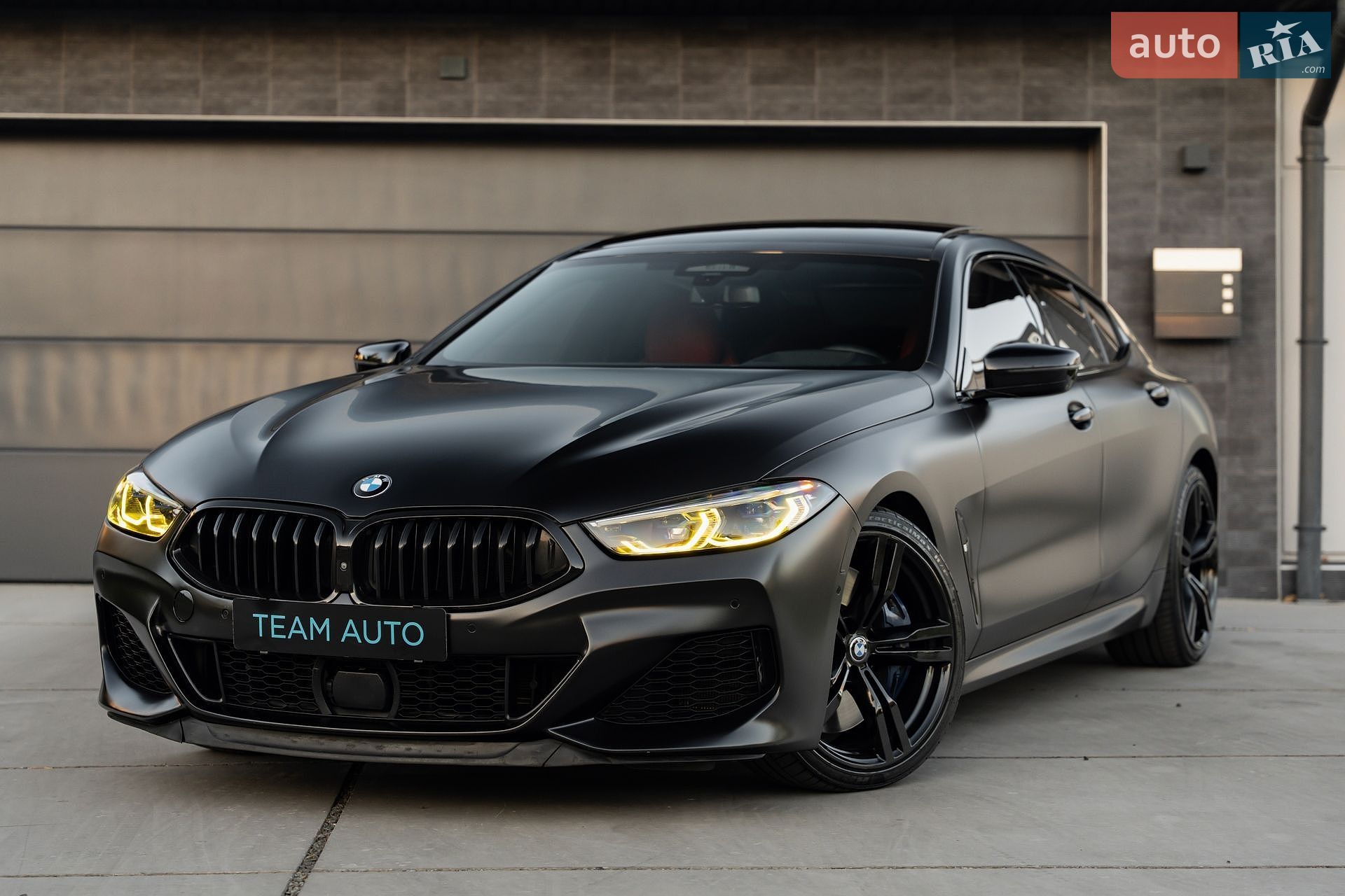 BMW 8 Series Gran Coupe 2019 VIN WBAGV8C06LBP48977 фото оголошення 12 з 90