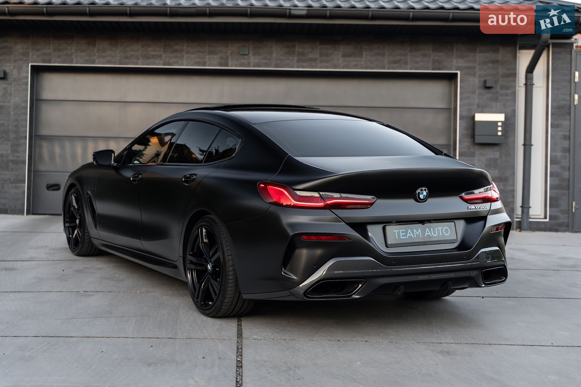 BMW 8 Series Gran Coupe 2019 VIN WBAGV8C06LBP48977 фото оголошення 28 з 90