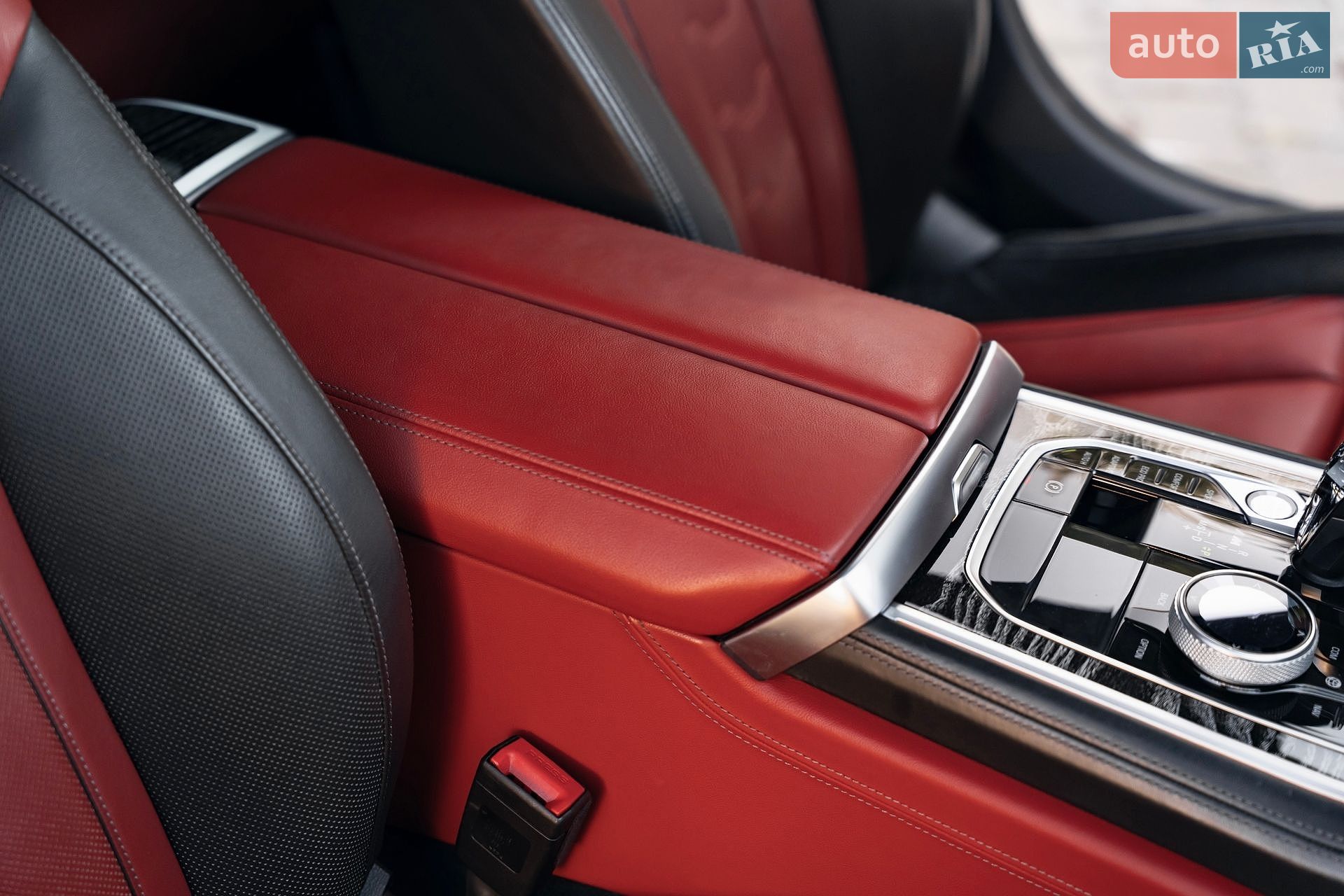 BMW 8 Series Gran Coupe 2019 VIN WBAGV8C06LBP48977 фото оголошення 53 з 90