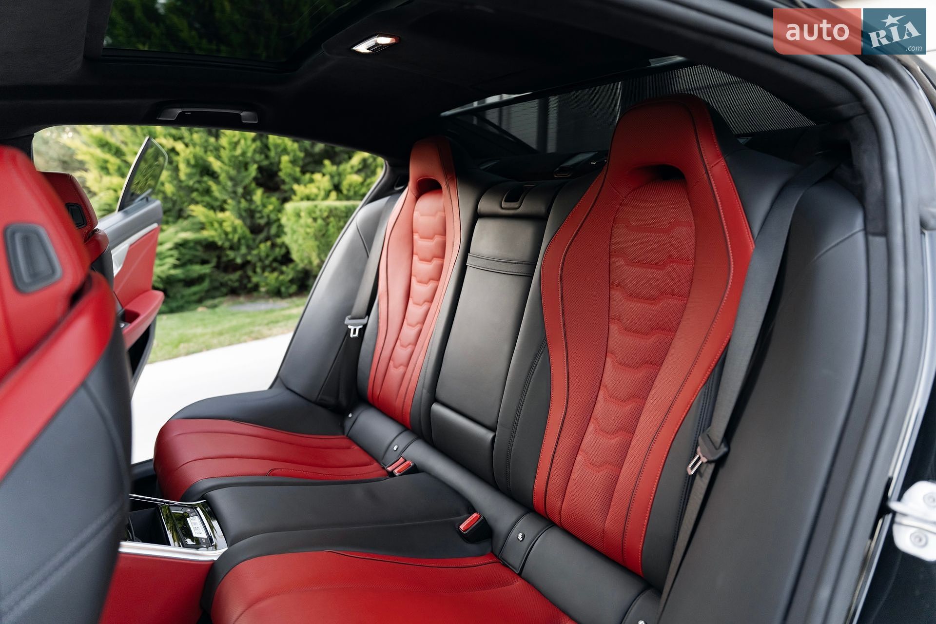 BMW 8 Series Gran Coupe 2019 VIN WBAGV8C06LBP48977 фото оголошення 82 з 90