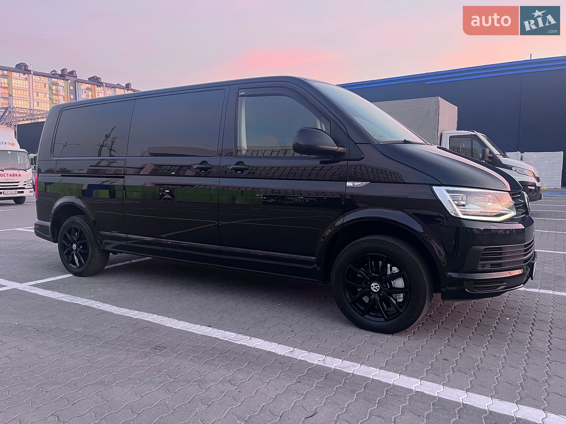 Volkswagen Caravelle 2018 VIN WV2ZZZ7HZJH200524 фото оголошення 4 з 100