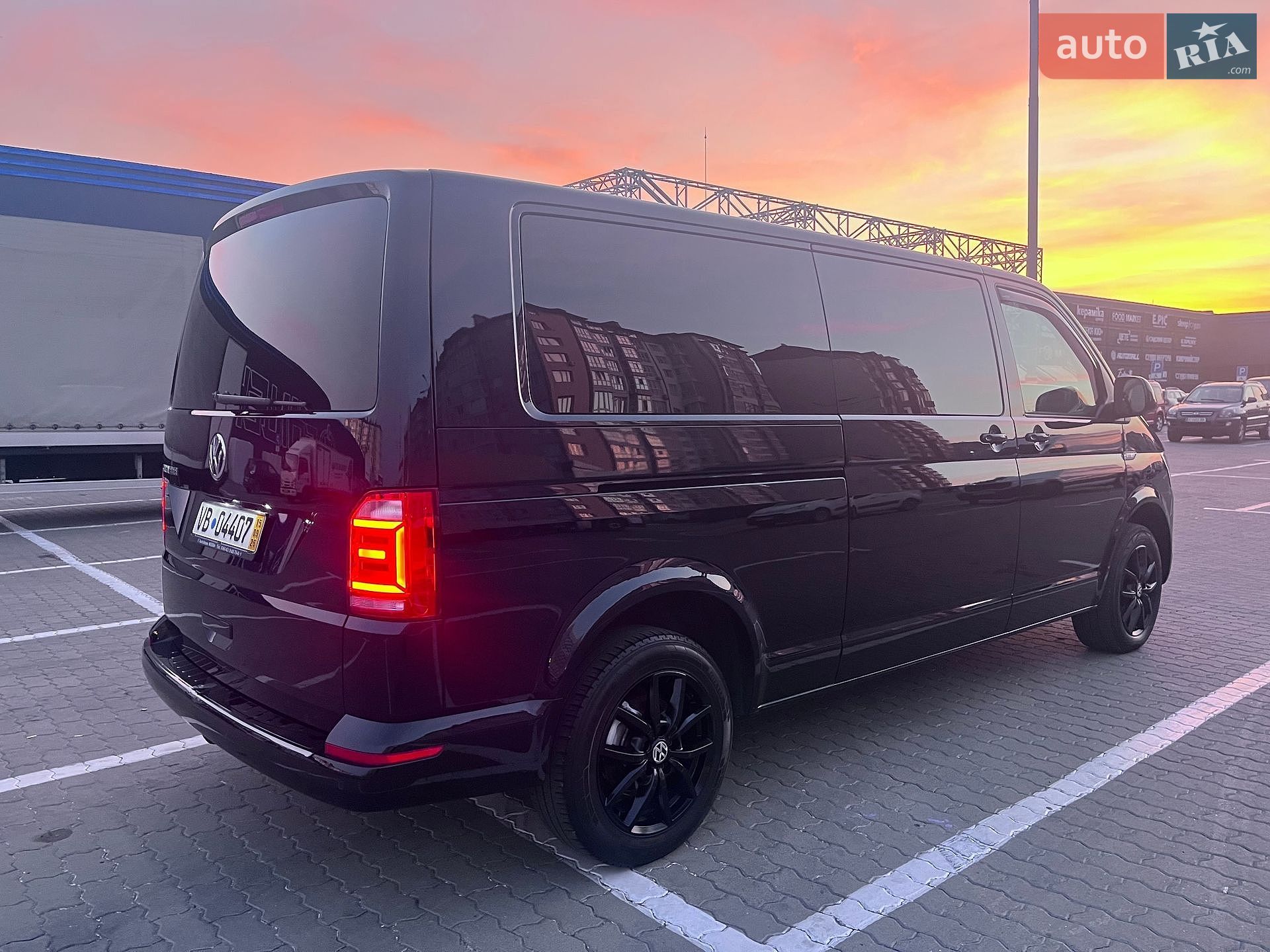Volkswagen Caravelle 2018 VIN WV2ZZZ7HZJH200524 фото оголошення 7 з 100