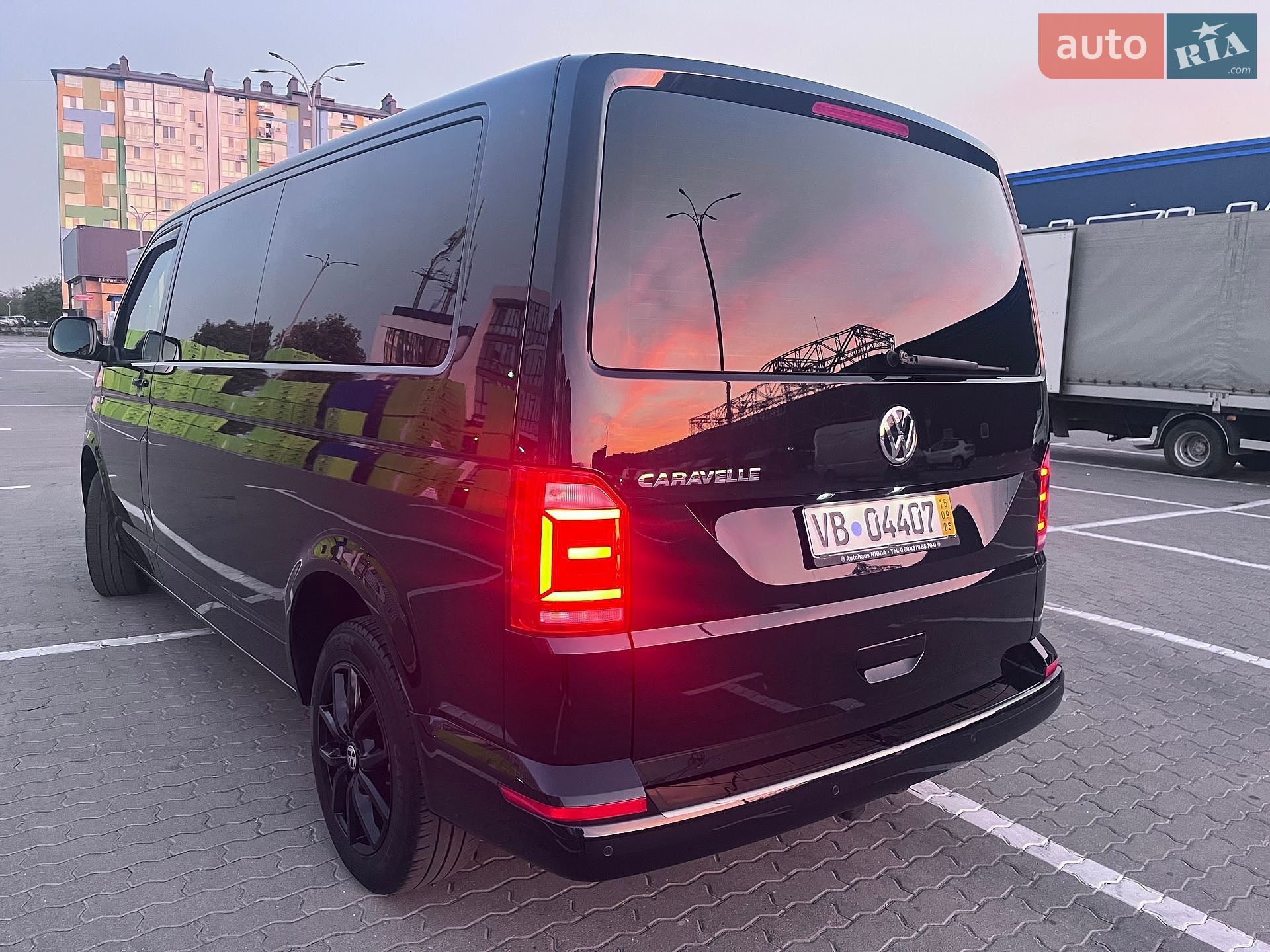 Volkswagen Caravelle 2018 VIN WV2ZZZ7HZJH200524 фото оголошення 16 з 100