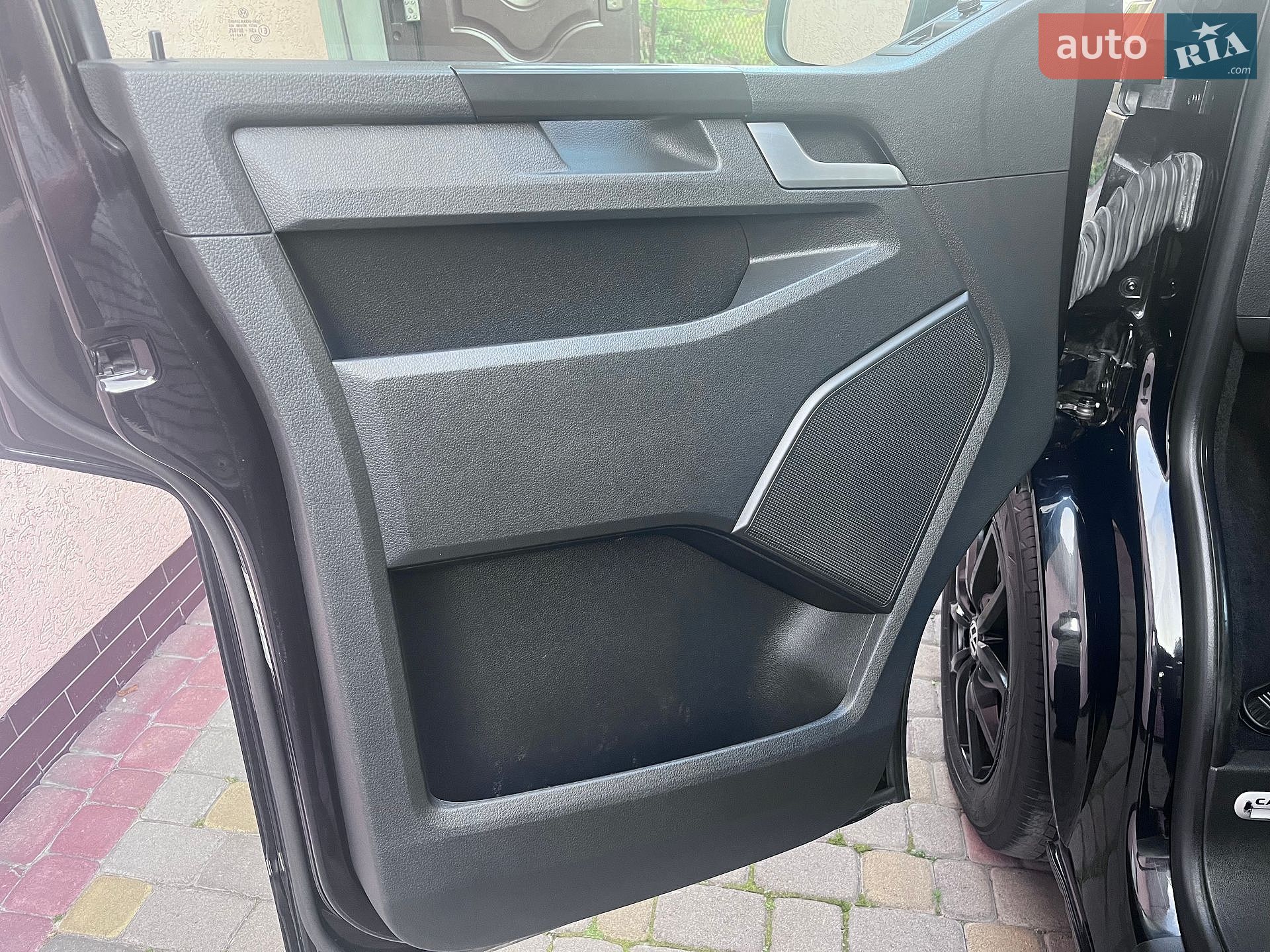 Volkswagen Caravelle 2018 VIN WV2ZZZ7HZJH200524 фото оголошення 26 з 100