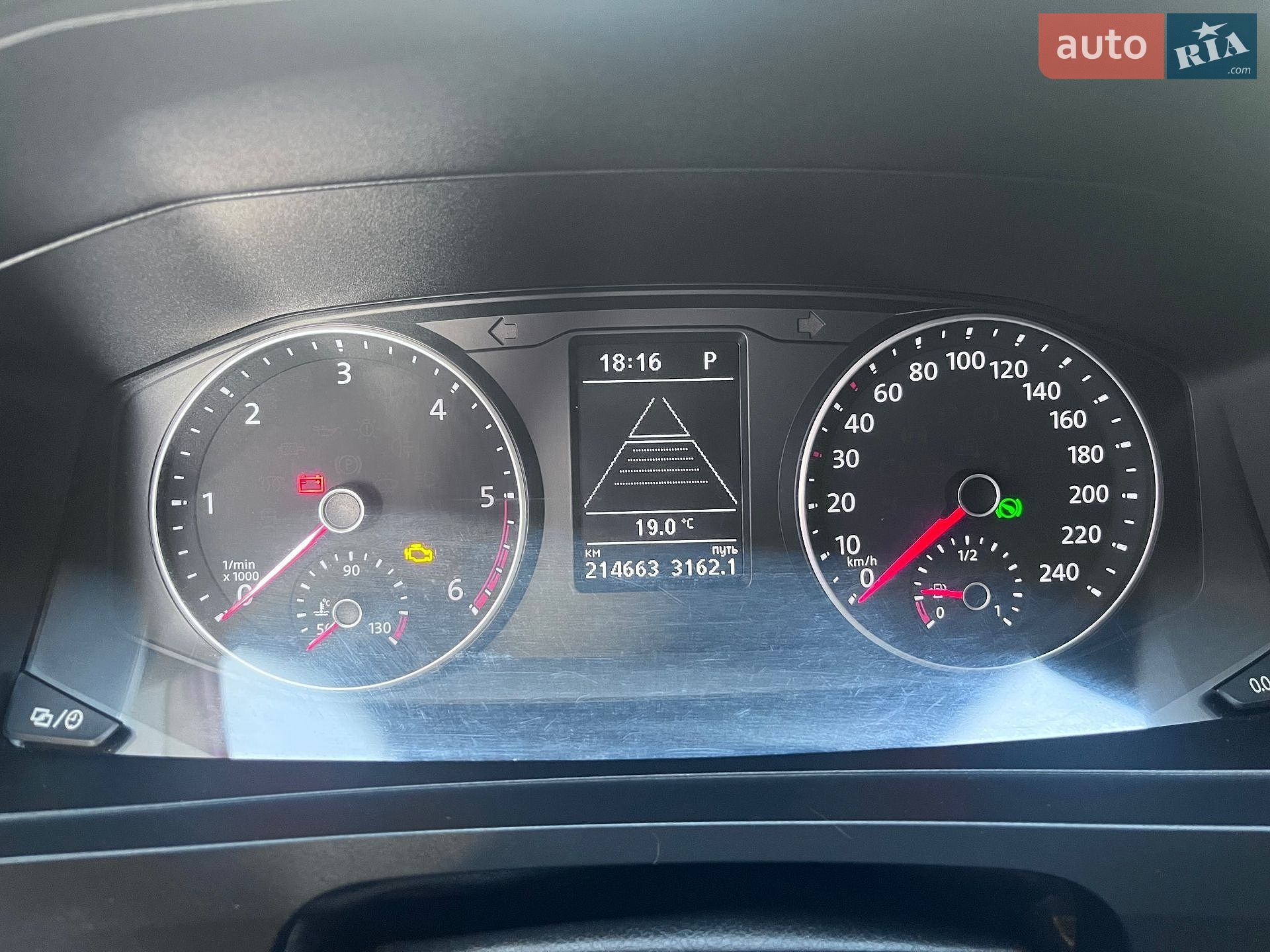 Volkswagen Caravelle 2018 VIN WV2ZZZ7HZJH200524 фото оголошення 53 з 100