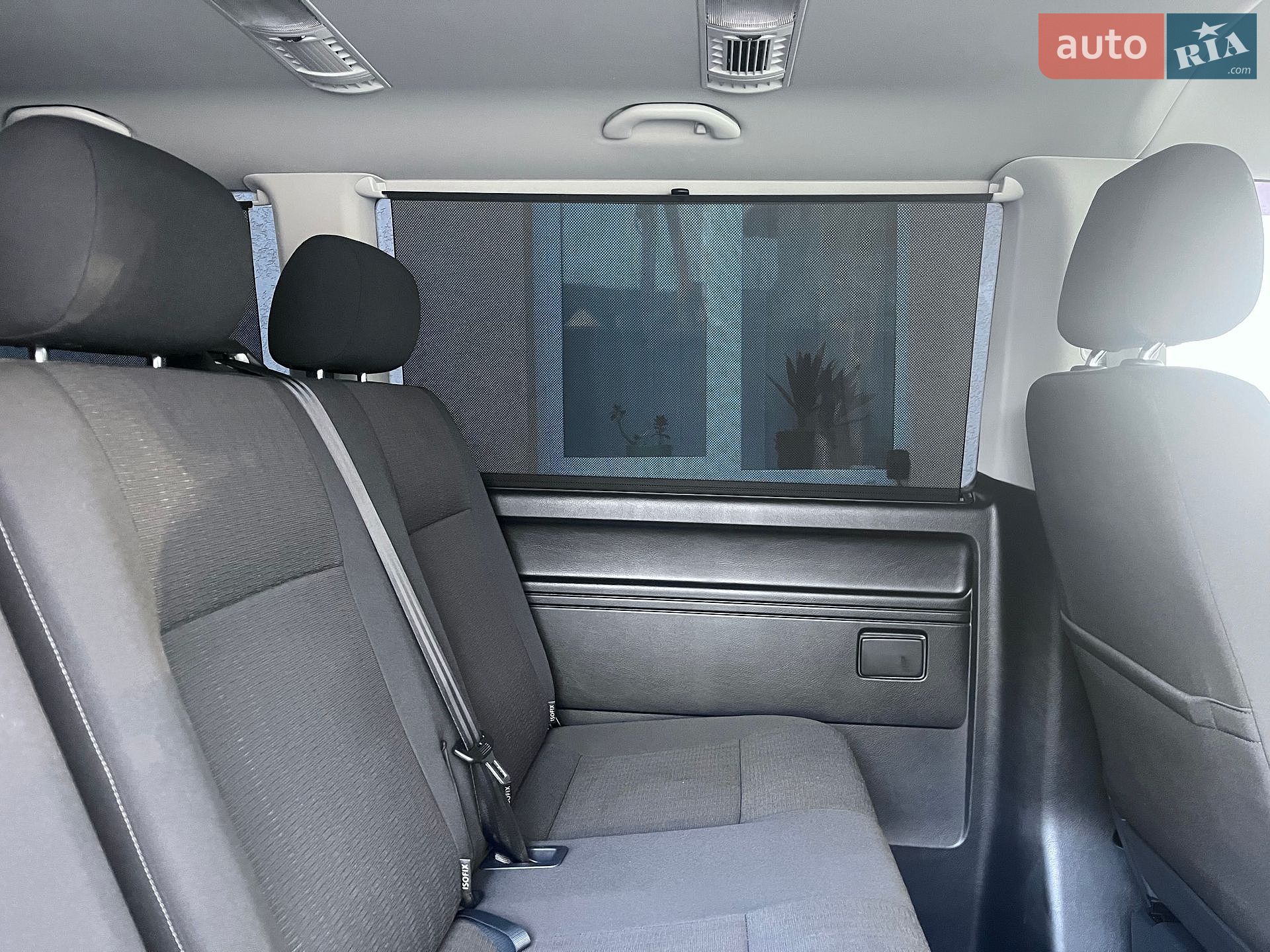 Volkswagen Caravelle 2018 VIN WV2ZZZ7HZJH200524 фото оголошення 75 з 100