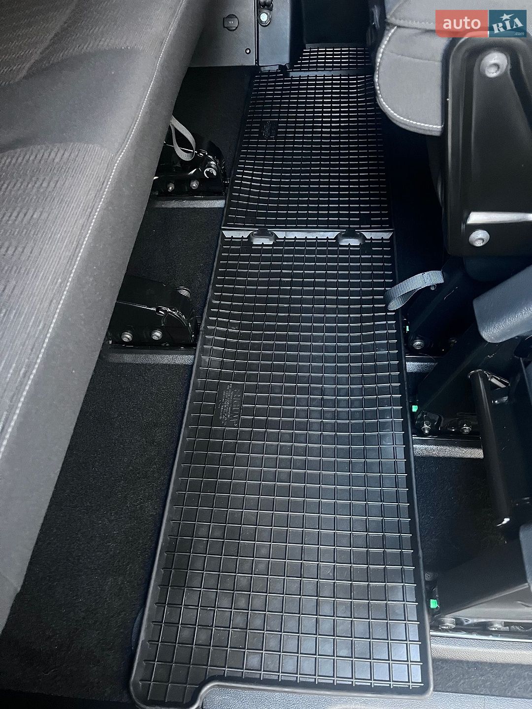 Volkswagen Caravelle 2018 VIN WV2ZZZ7HZJH200524 фото оголошення 93 з 100