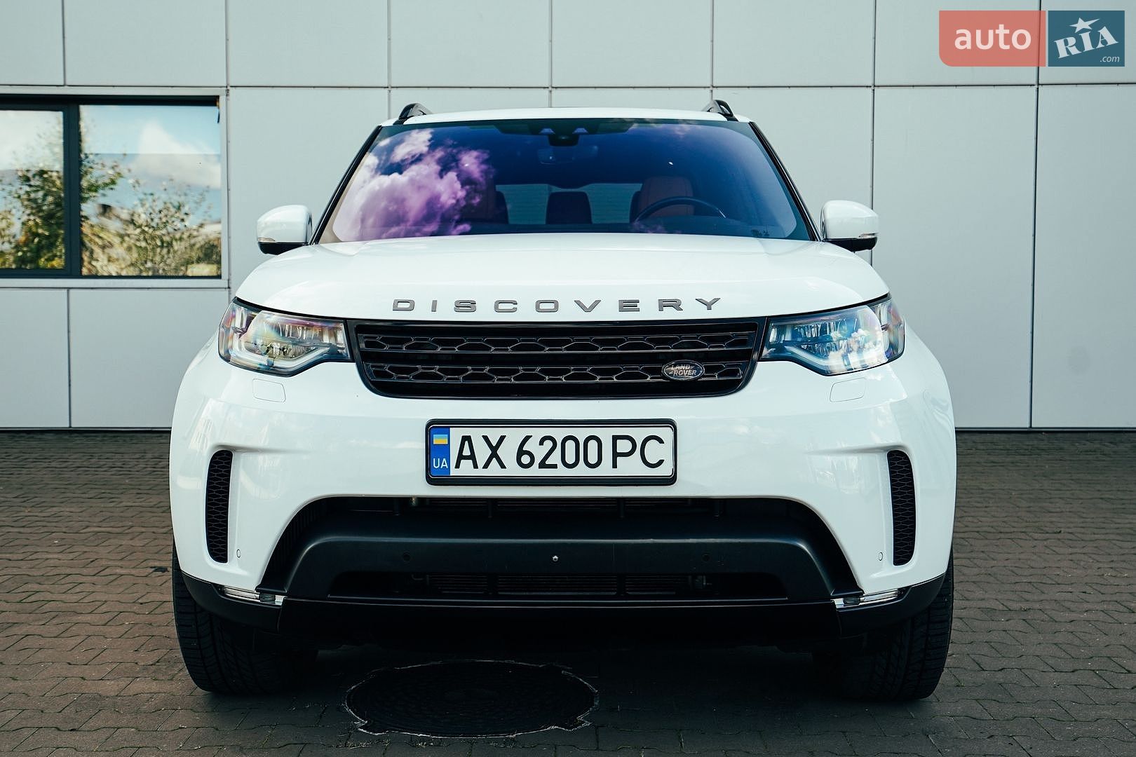 Land Rover Discovery 2017 VIN SALRRBBK6HA013485 фото оголошення 2 з 58