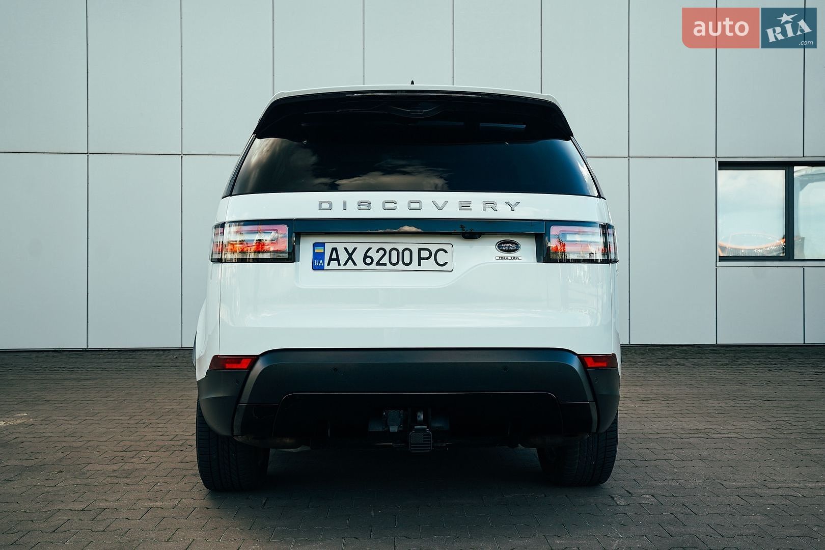Land Rover Discovery 2017 VIN SALRRBBK6HA013485 фото оголошення 15 з 58