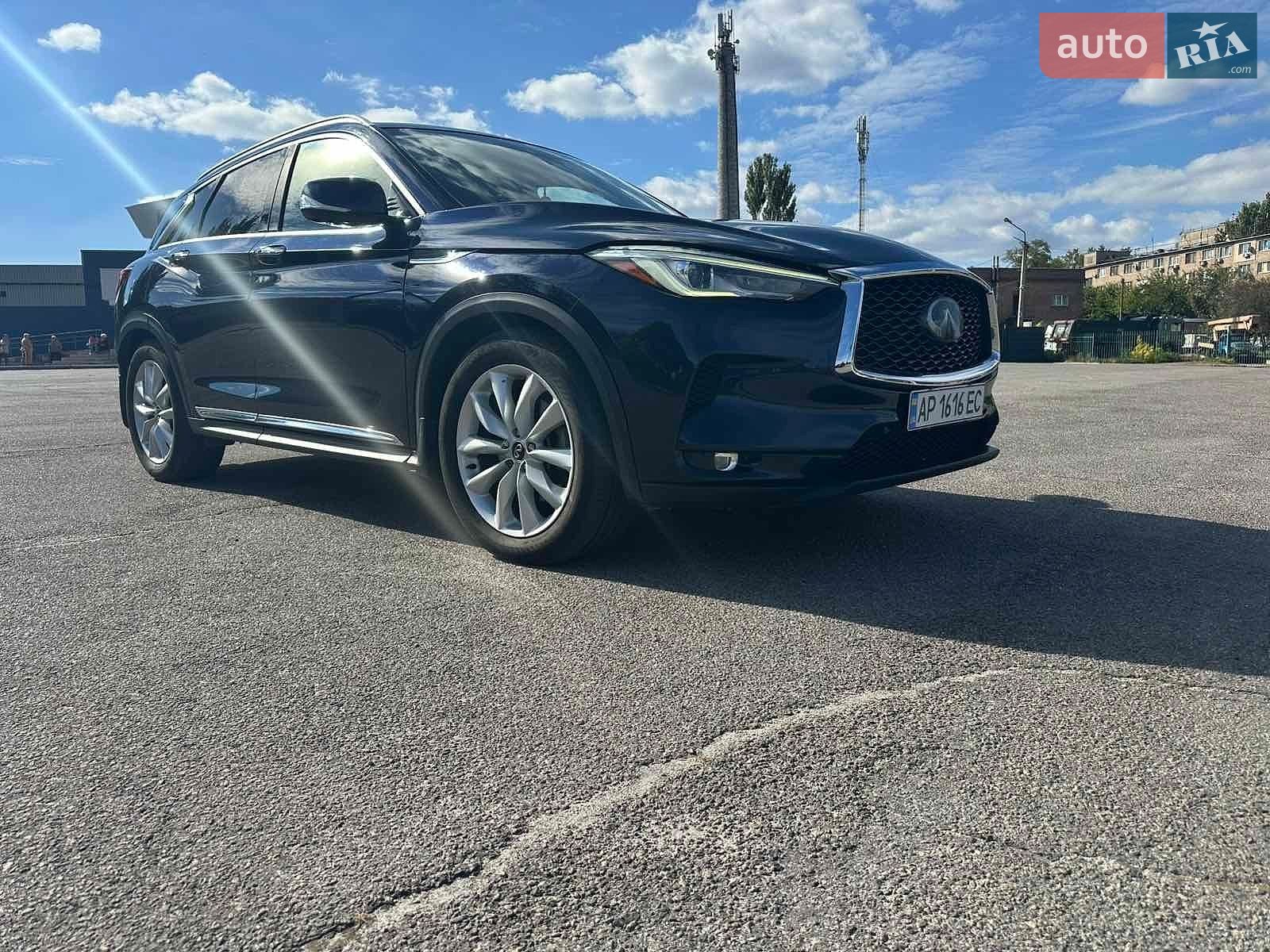 Infiniti QX50 2018 VIN 3PCAJ5M16KF107690 фото оголошення 7 з 32