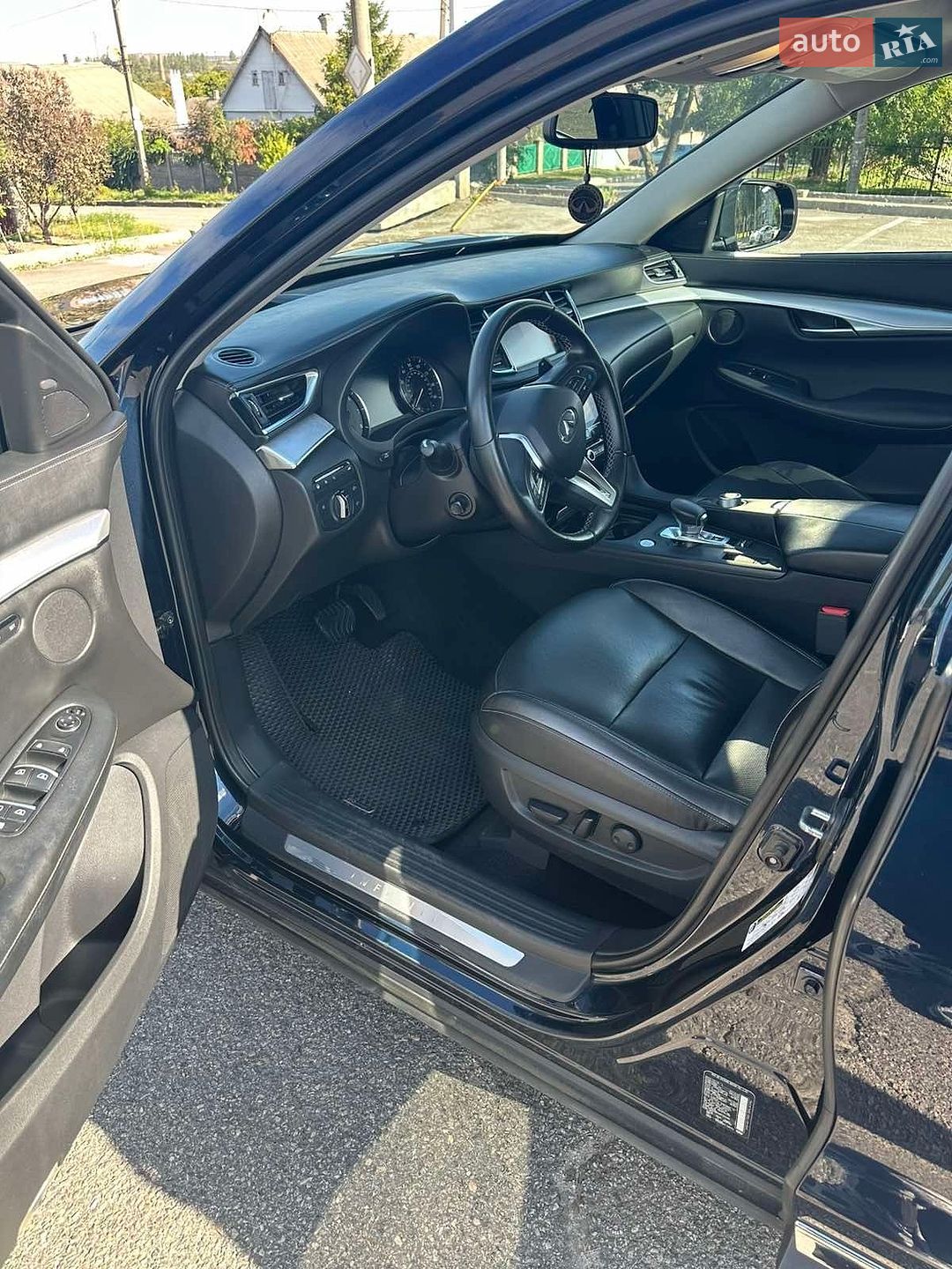 Infiniti QX50 2018 VIN 3PCAJ5M16KF107690 фото оголошення 12 з 32