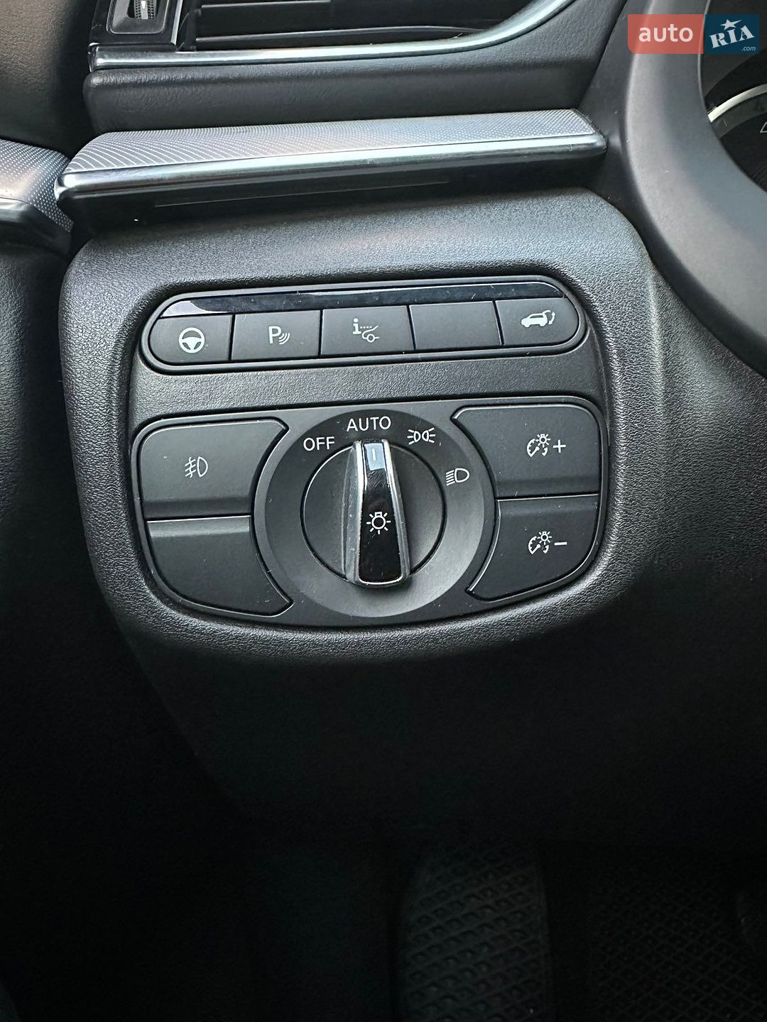 Infiniti QX50 2018 VIN 3PCAJ5M16KF107690 фото оголошення 24 з 32