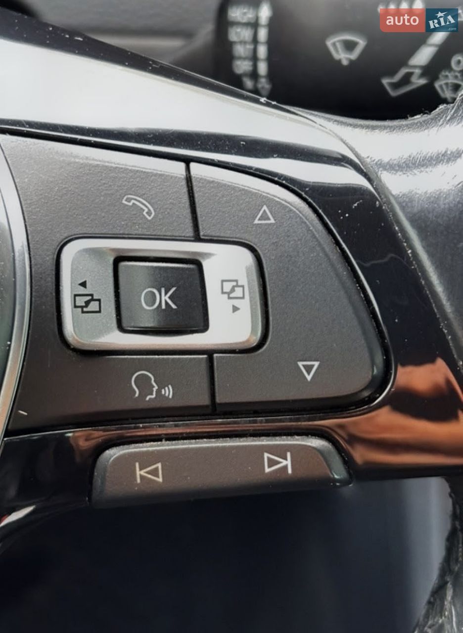 Volkswagen e-Golf 2014 VIN WVWZZZAUZFW903238 фото оголошення 11 з 26