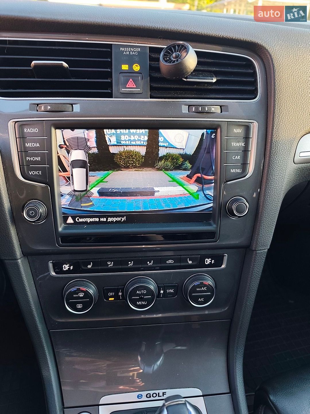 Volkswagen e-Golf 2014 VIN WVWZZZAUZFW903238 фото оголошення 5 з 26