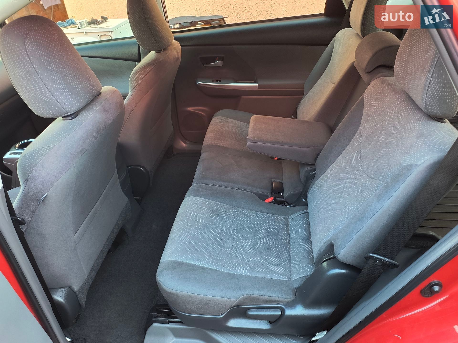 Toyota Prius v 2013 VIN JTDZN3EU1D3234478 фото оголошення 32 з 47