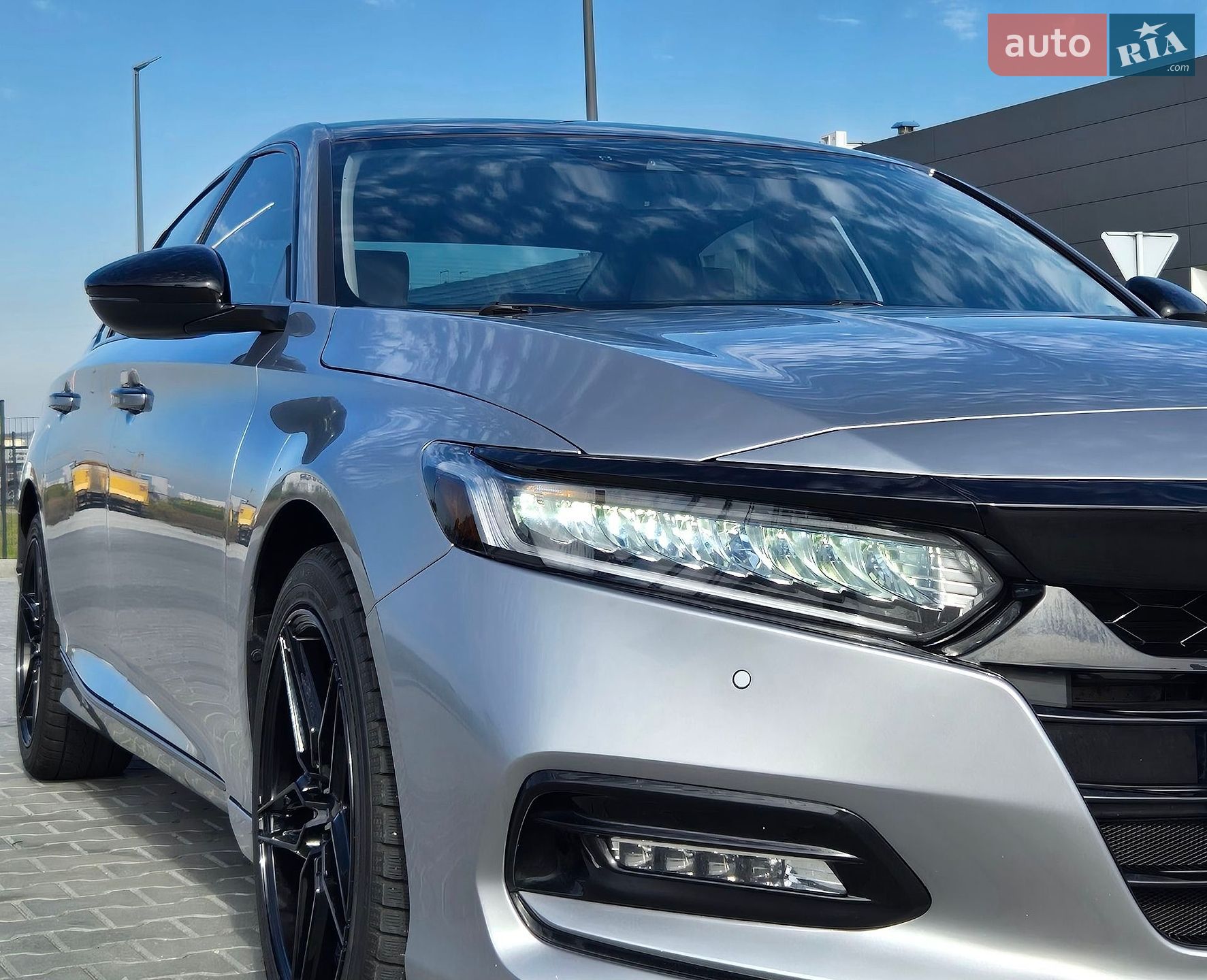Honda Accord 2020 VIN 1HGCV3F90LA005740 фото оголошення 9 з 57