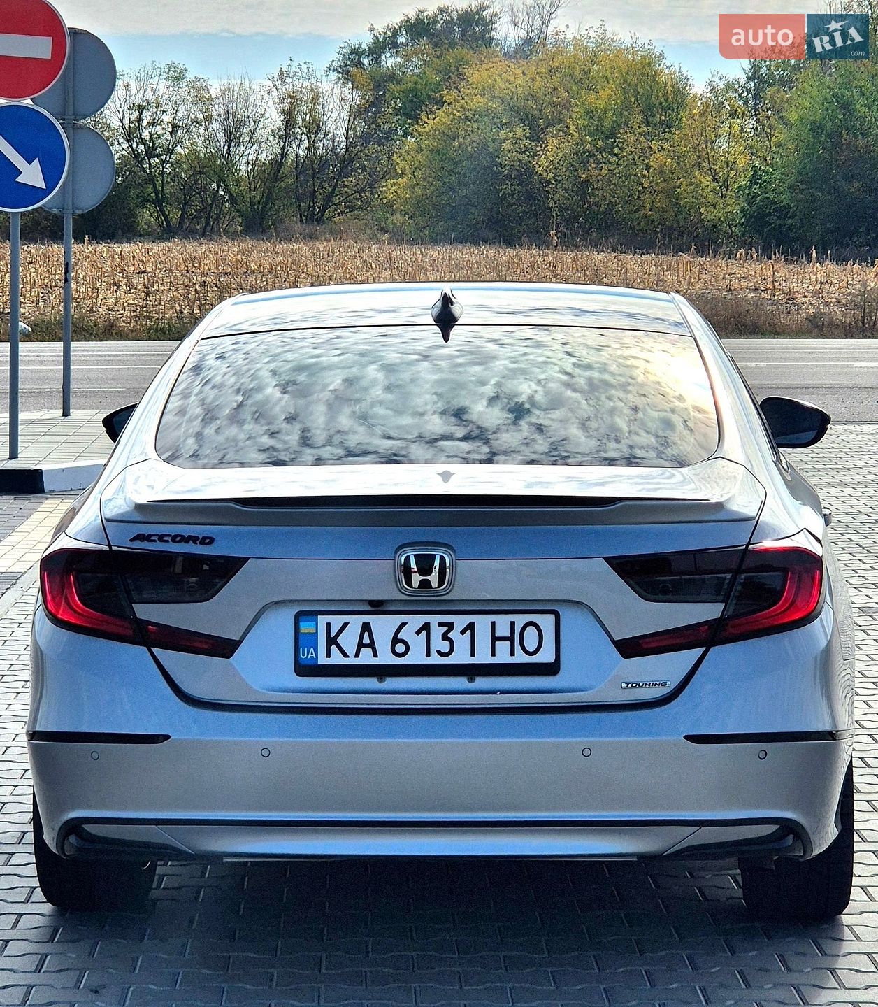 Honda Accord 2020 VIN 1HGCV3F90LA005740 фото оголошення 13 з 57