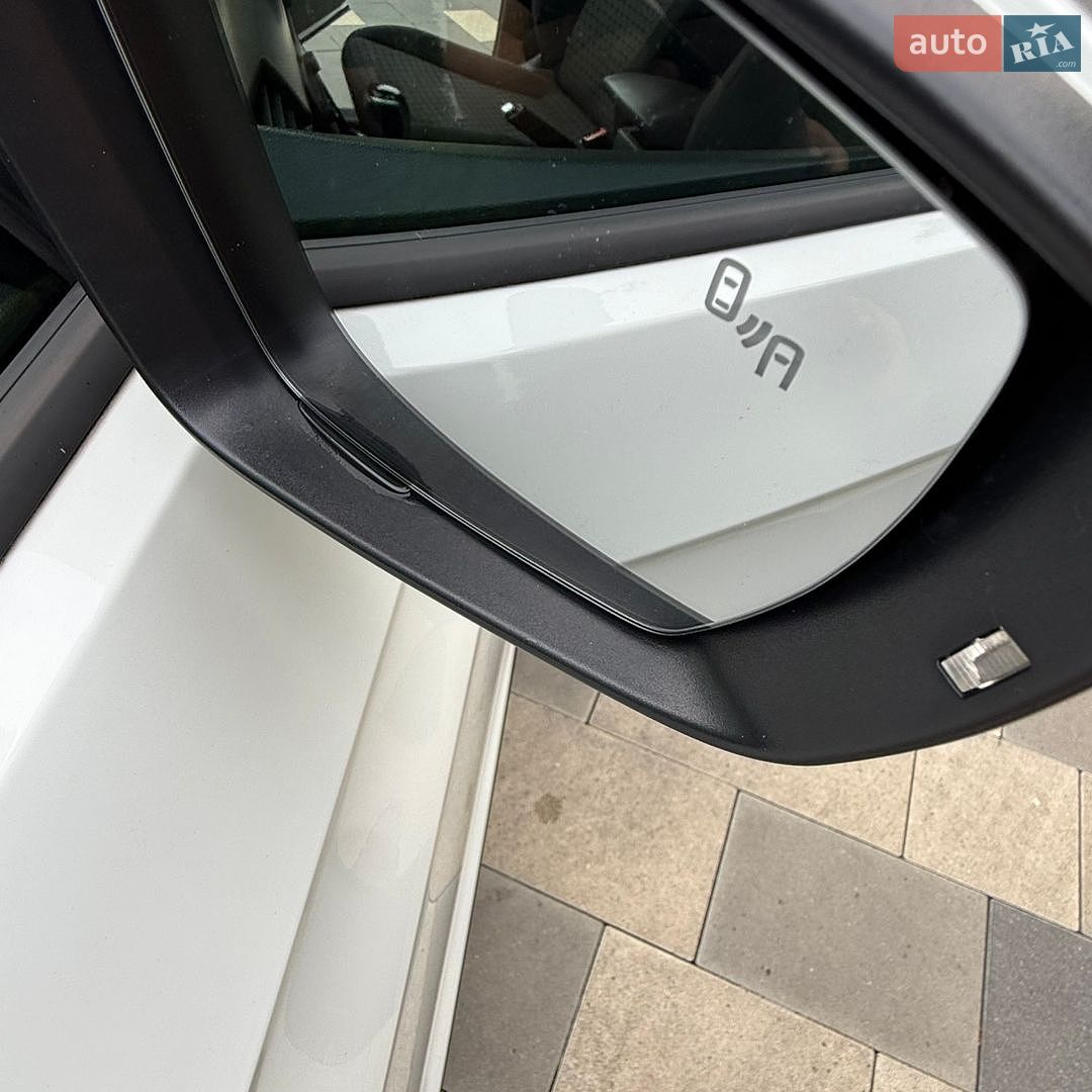 Volkswagen T-Cross 2020 VIN WVGZZZC1ZLY068096 фото оголошення 19 з 28