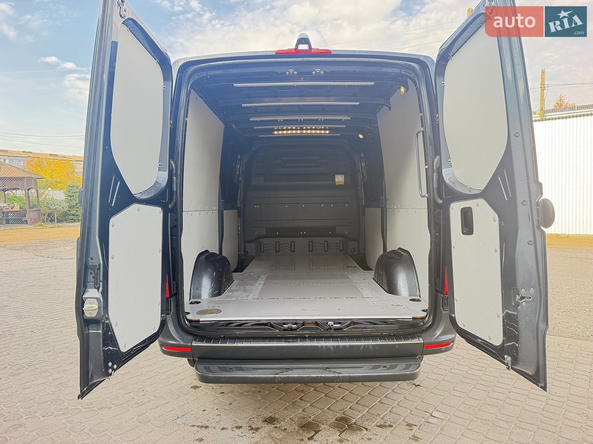 Mercedes-Benz Sprinter 2022 VIN W1V9076331P491744 фото оголошення 10 з 28