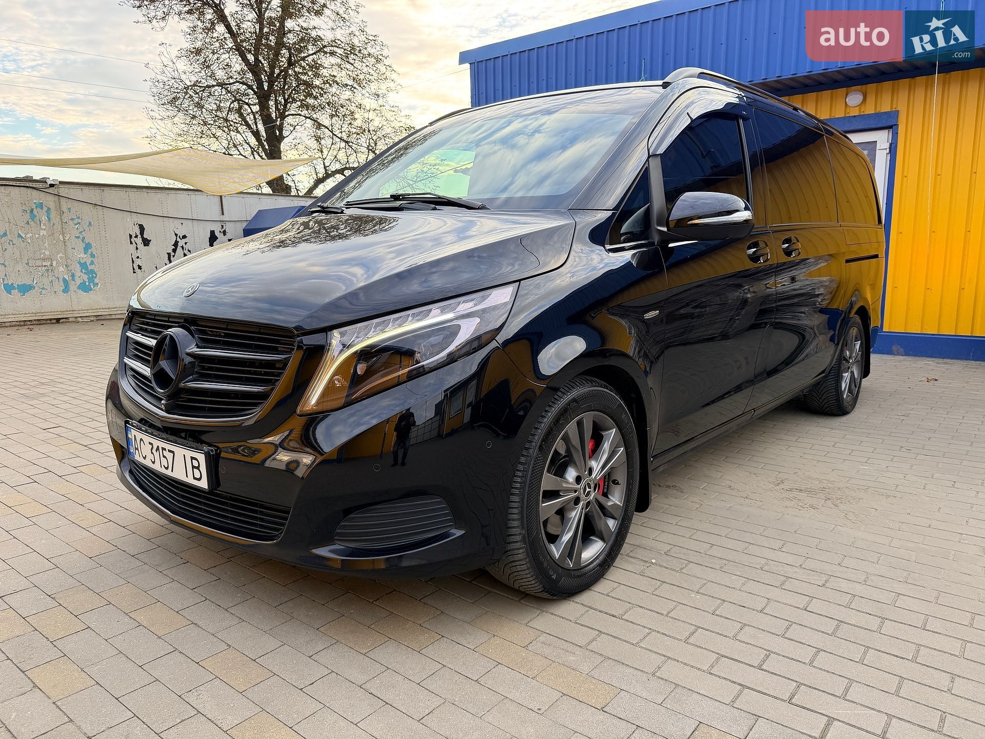 Mercedes-Benz V-Class 2015 VIN WDF44781313068596 фото оголошення 2 з 44