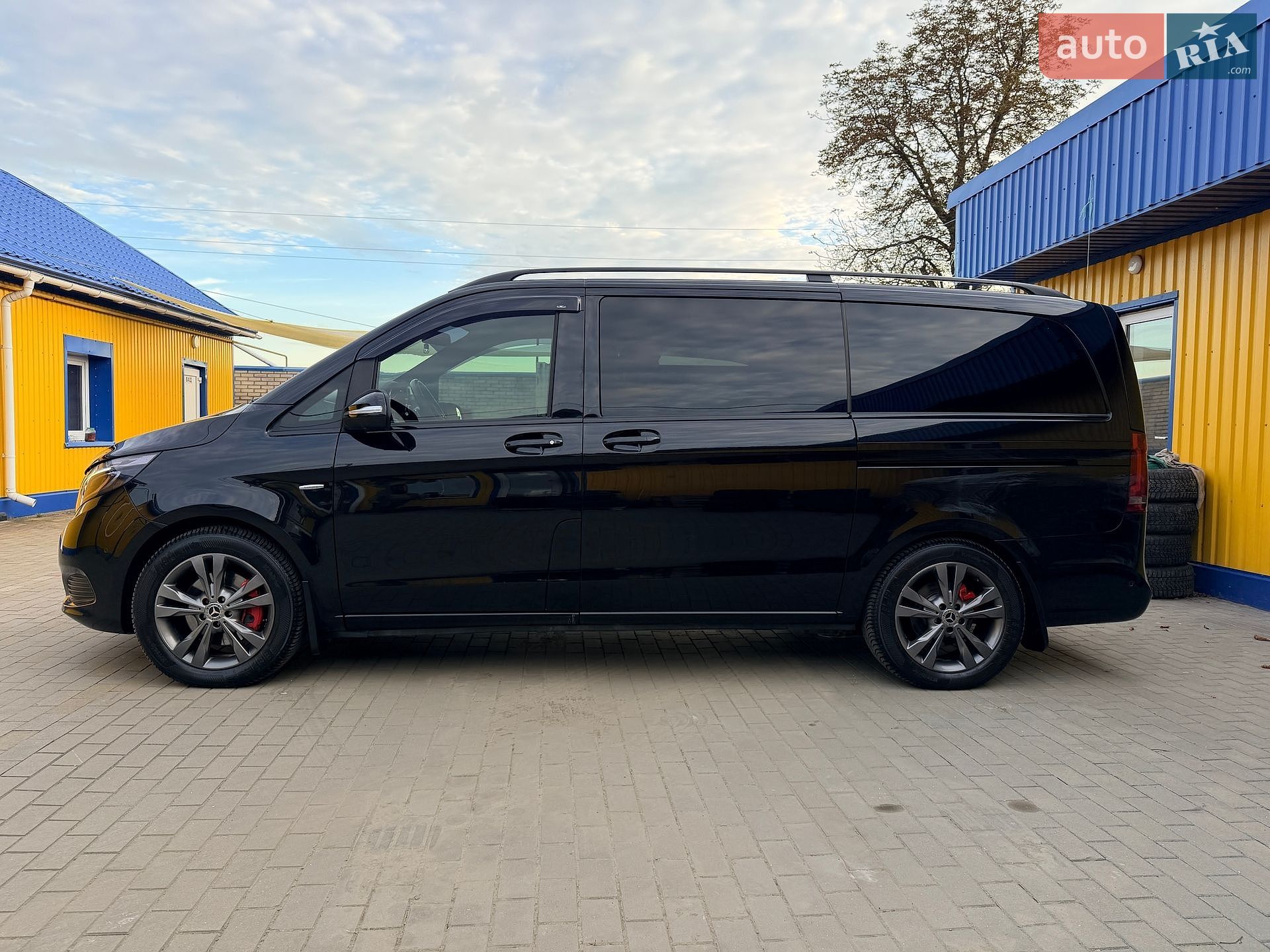 Mercedes-Benz V-Class 2015 VIN WDF44781313068596 фото оголошення 4 з 44
