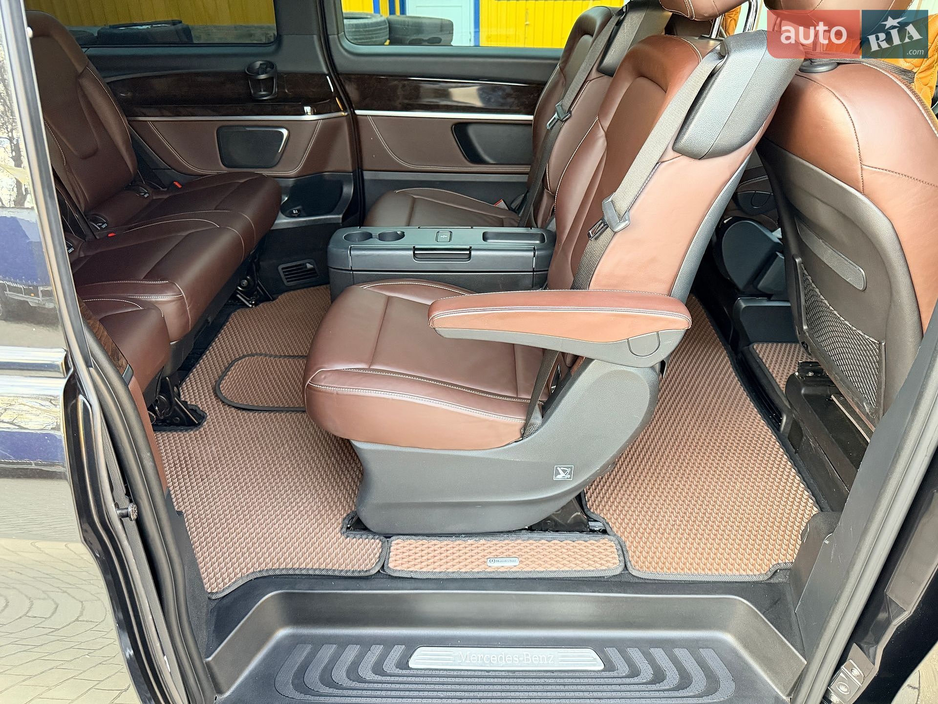 Mercedes-Benz V-Class 2015 VIN WDF44781313068596 фото оголошення 38 з 44