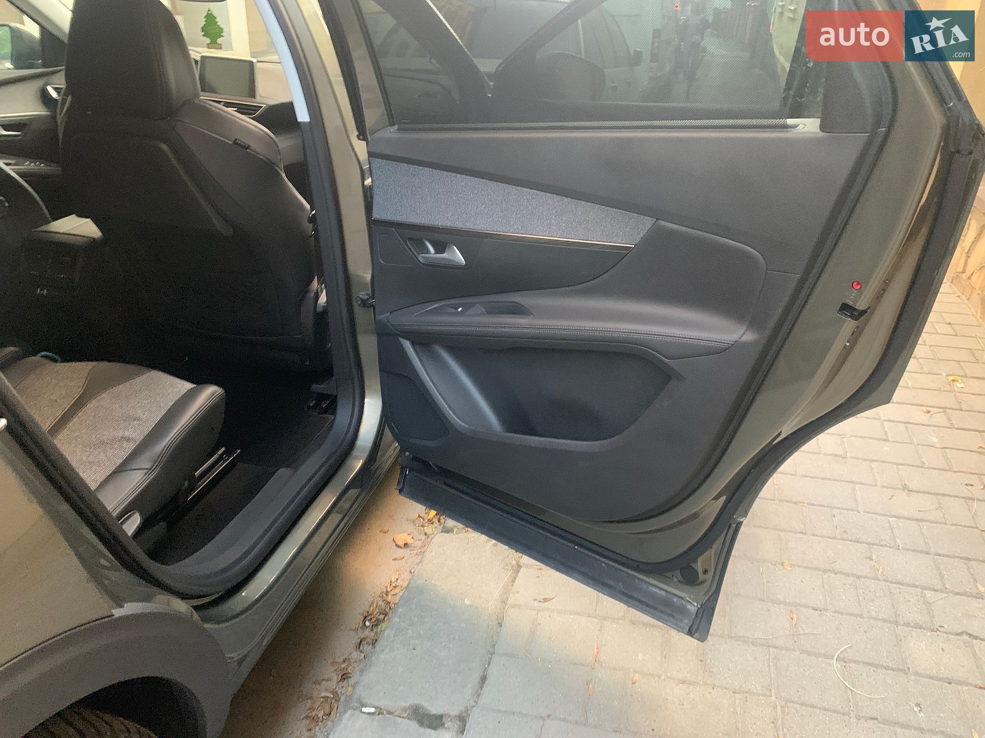 Peugeot 5008 2018 VIN VF3MCBHZHHL046303 фото оголошення 31 з 33