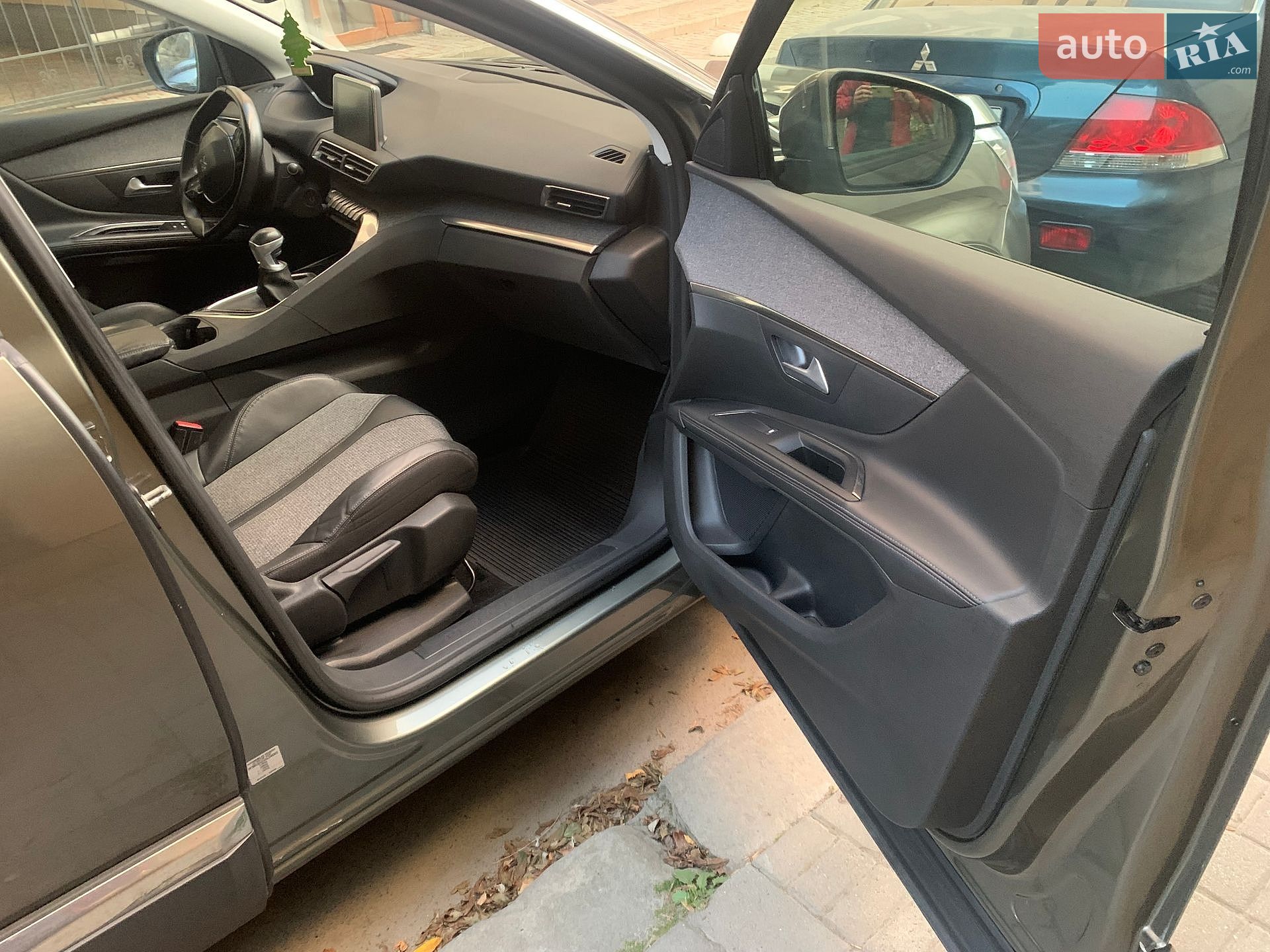 Peugeot 5008 2018 VIN VF3MCBHZHHL046303 фото оголошення 32 з 33