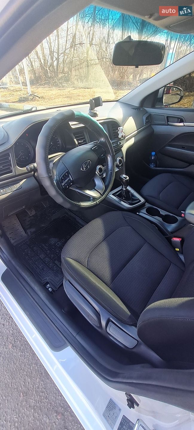 Hyundai Elantra 2019 VIN KMHD741CAKU872443 фото оголошення 4 з 38