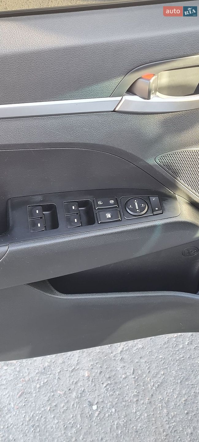 Hyundai Elantra 2019 VIN KMHD741CAKU872443 фото оголошення 12 з 38