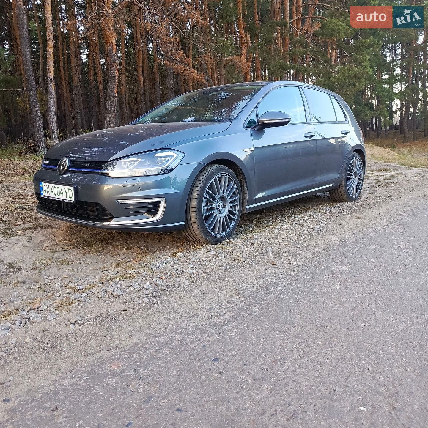 Volkswagen e-Golf 2018 VIN WVWZZZAUZJW909682 фото оголошення 7 з 57
