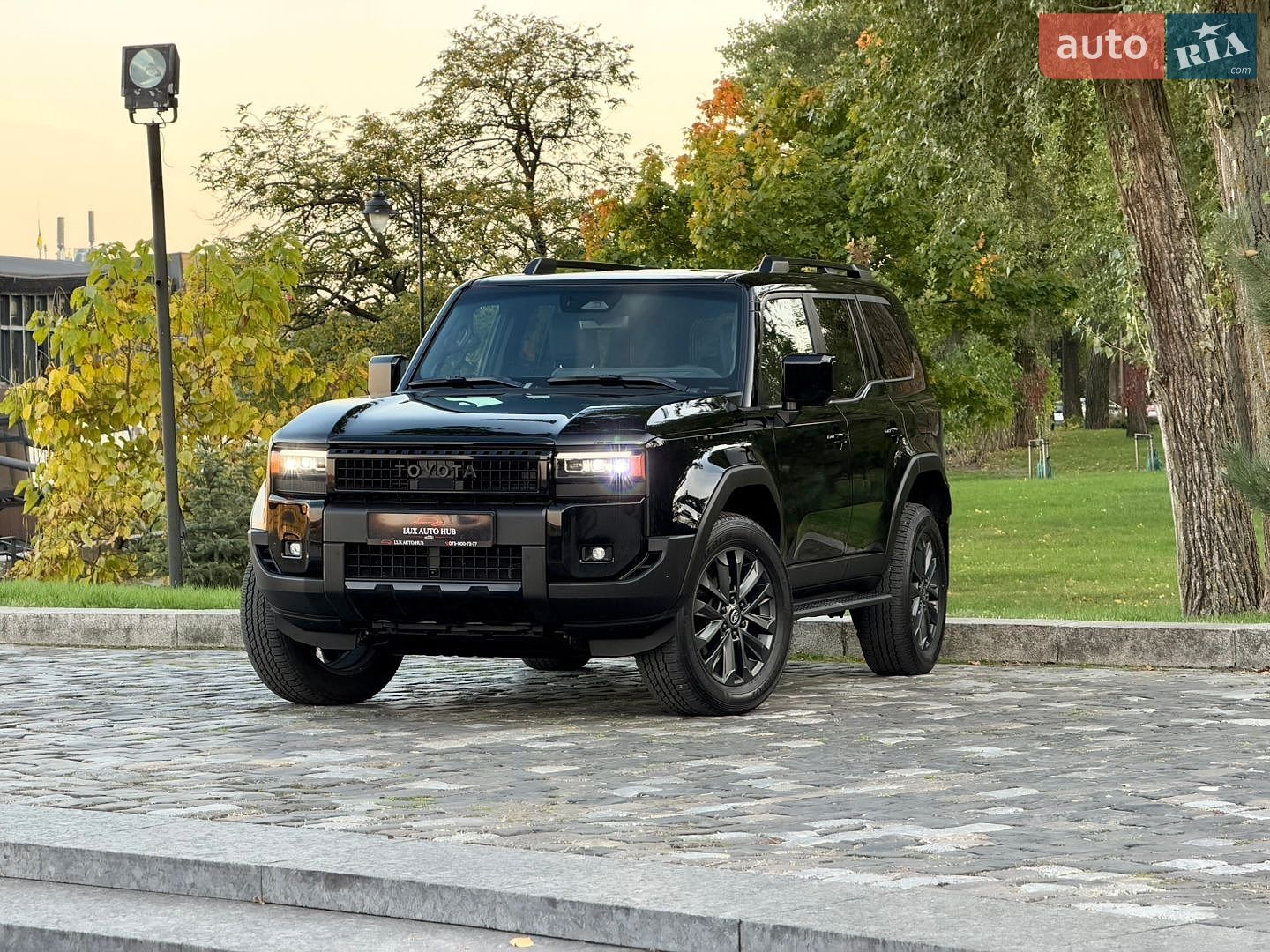 Toyota Land Cruiser Prado 2026 VIN JTEAA3AJ60K046331 фото оголошення 18 з 272